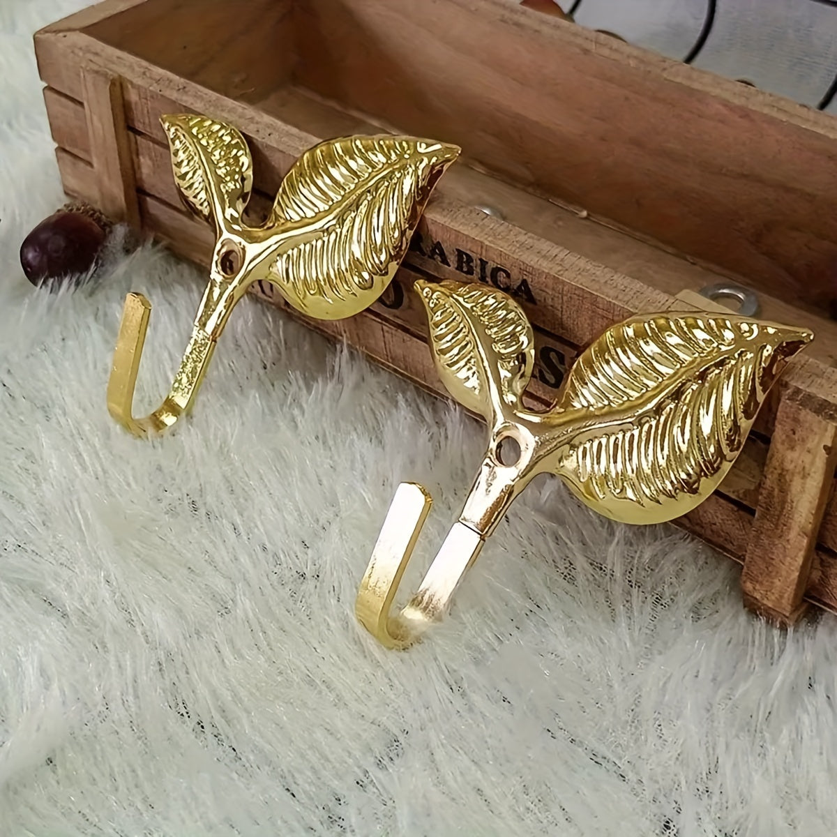 Set of 2 Modern Minimalist Gold Leaf Curtain Hooks for Living Room and Office