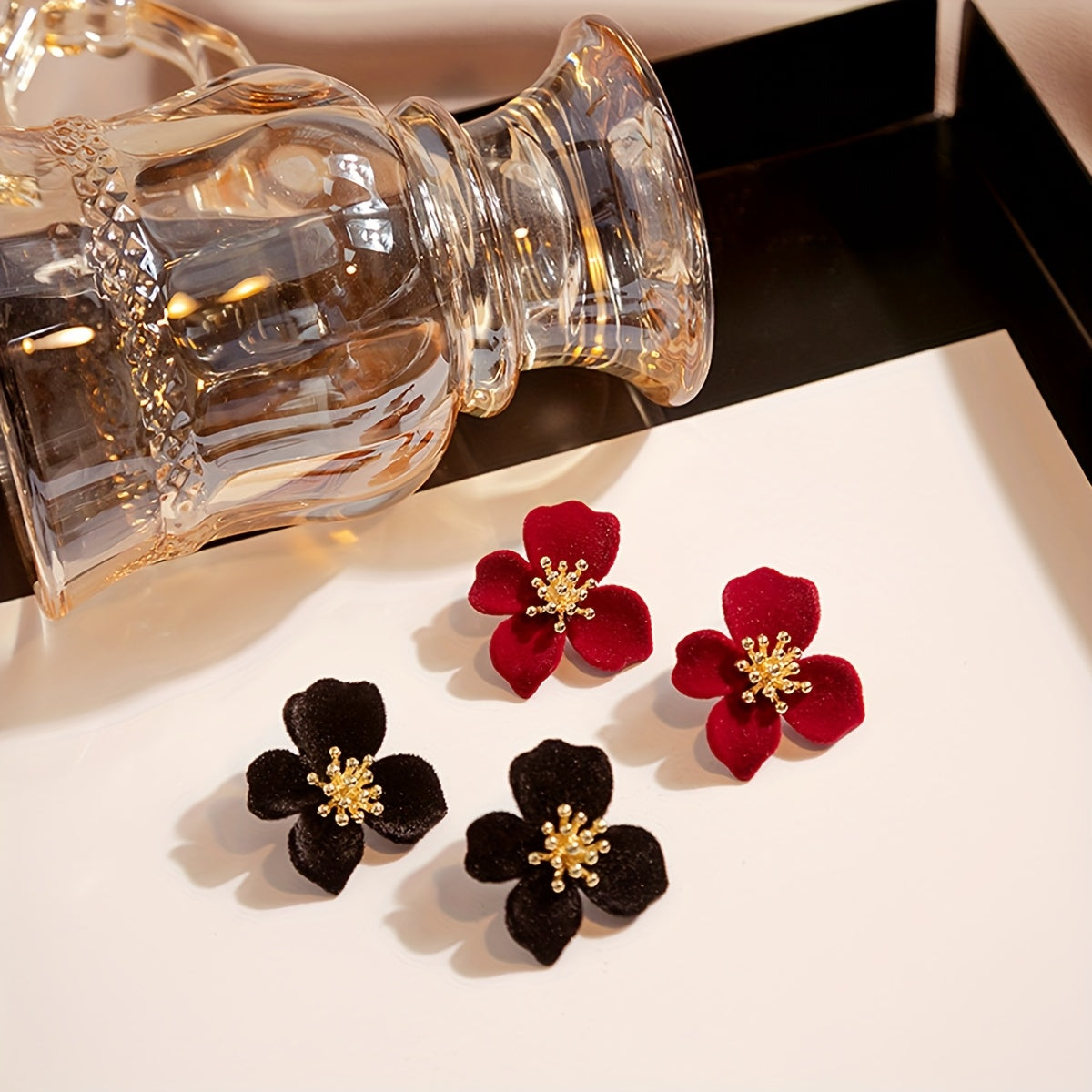 Women's Vintage Black Flower Stud Earrings Zinc Alloy Stainless Steel Post