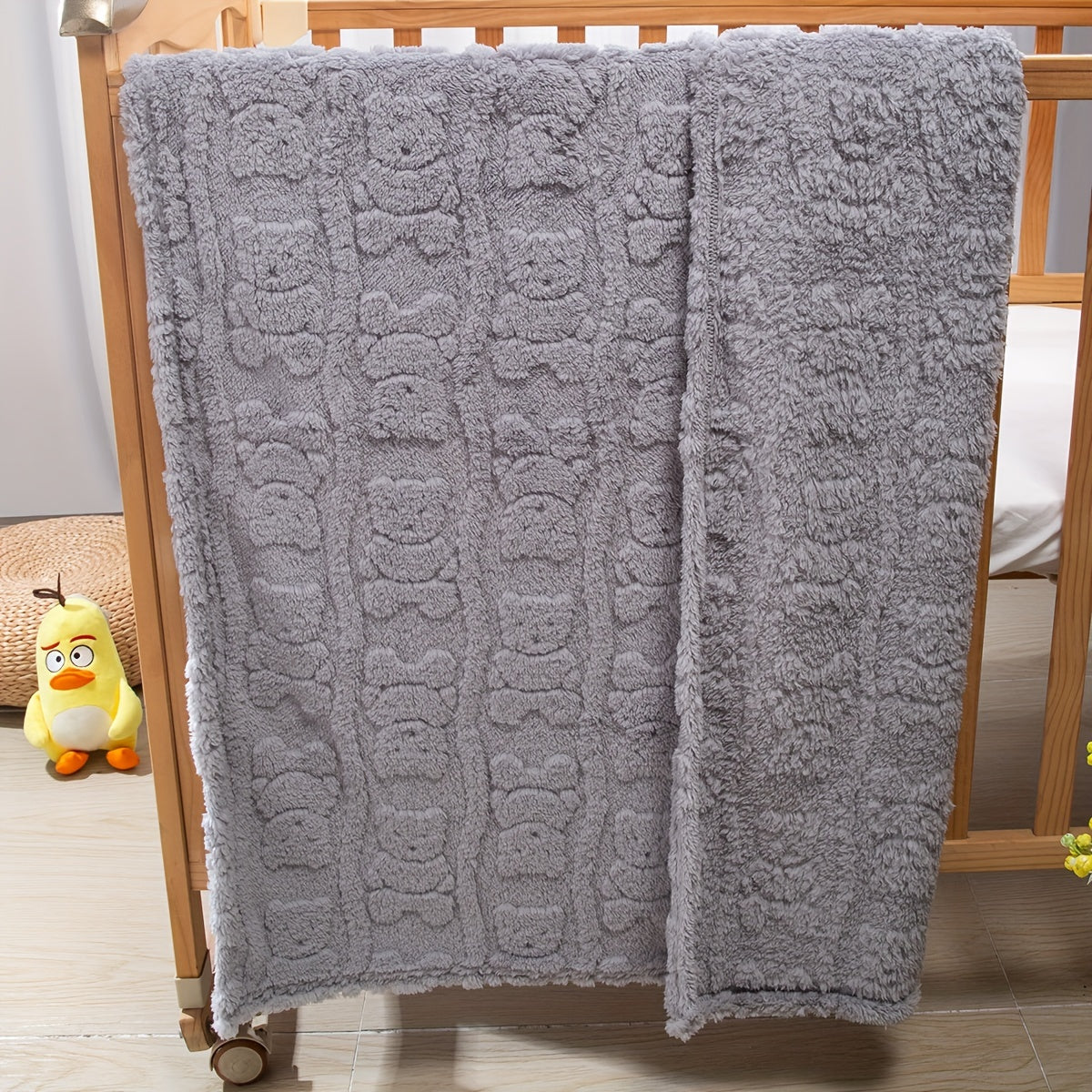 Soft and Skin-Friendly Plush Blanket Cozy Throw for Bed and Couch