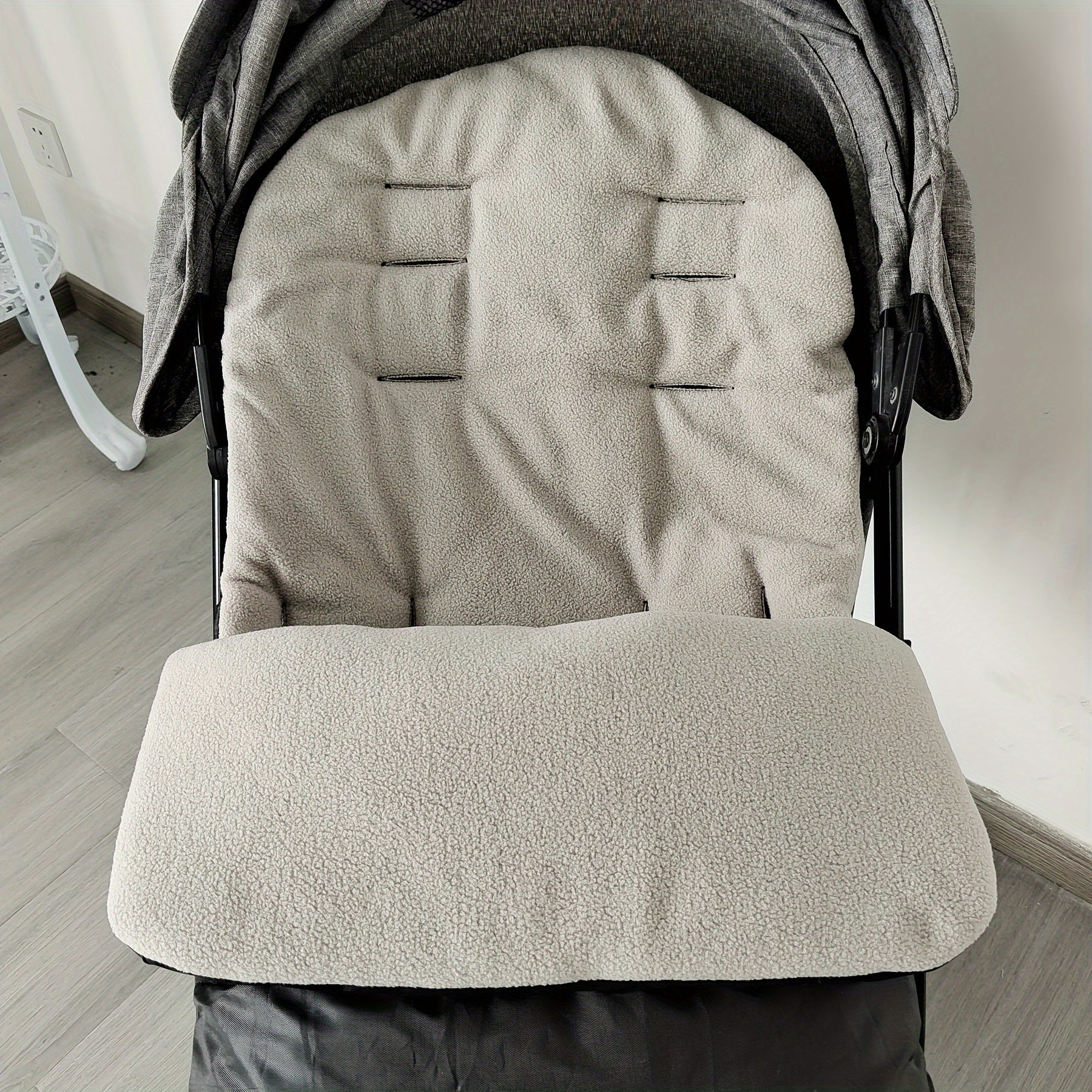 Baby Stroller Mat Waterproof Windproof Fleece Lining Polyester Travel Cushion