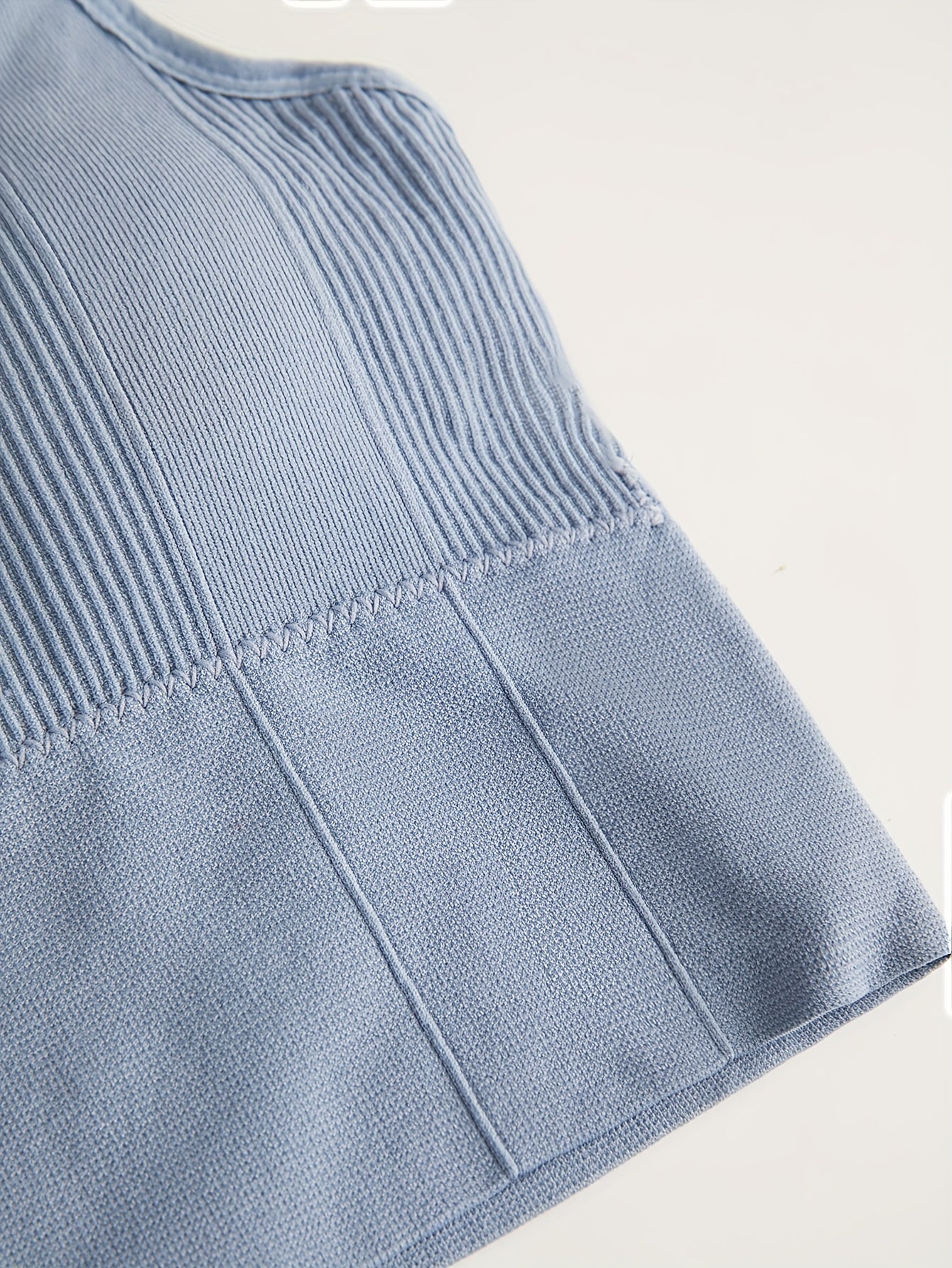 6 надежных беспроводных спортивных бюстгальтеров для женщин, идеальных для бега и тренировок, с комфортным и дышащим дизайном.