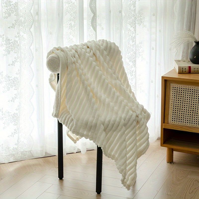 Manta de felpa con rayas Wave Stripe blanca para todas las estaciones, suave y acogedora