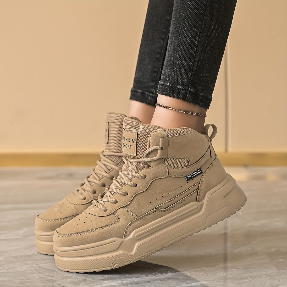 Women's High-Top Fashion Sneakers Casual Street Style Solid Color Lightweight EVA Sole Skate Shoes