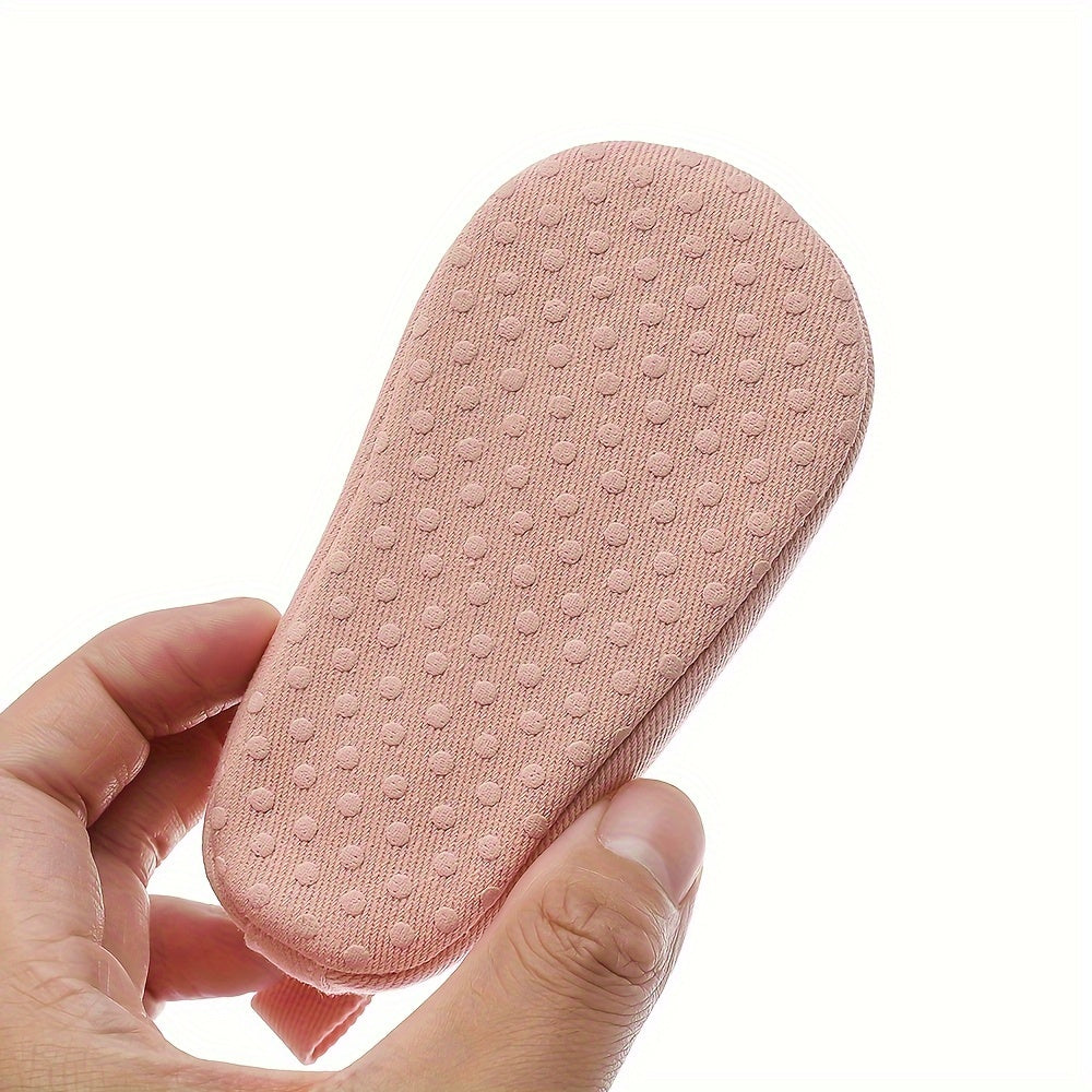 Блестящие слипоны для малышей с мягкой подошвой, нескользящие для комфортной ходьбы весной/осенью.