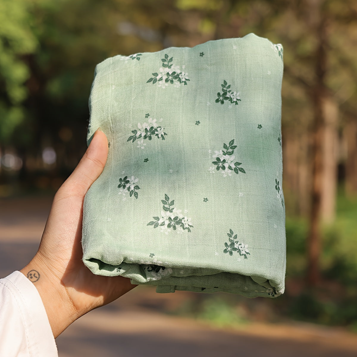 100% Cotton Muslin Swaddle Blanket for Newborns Woven Baby Towel Mixed Color