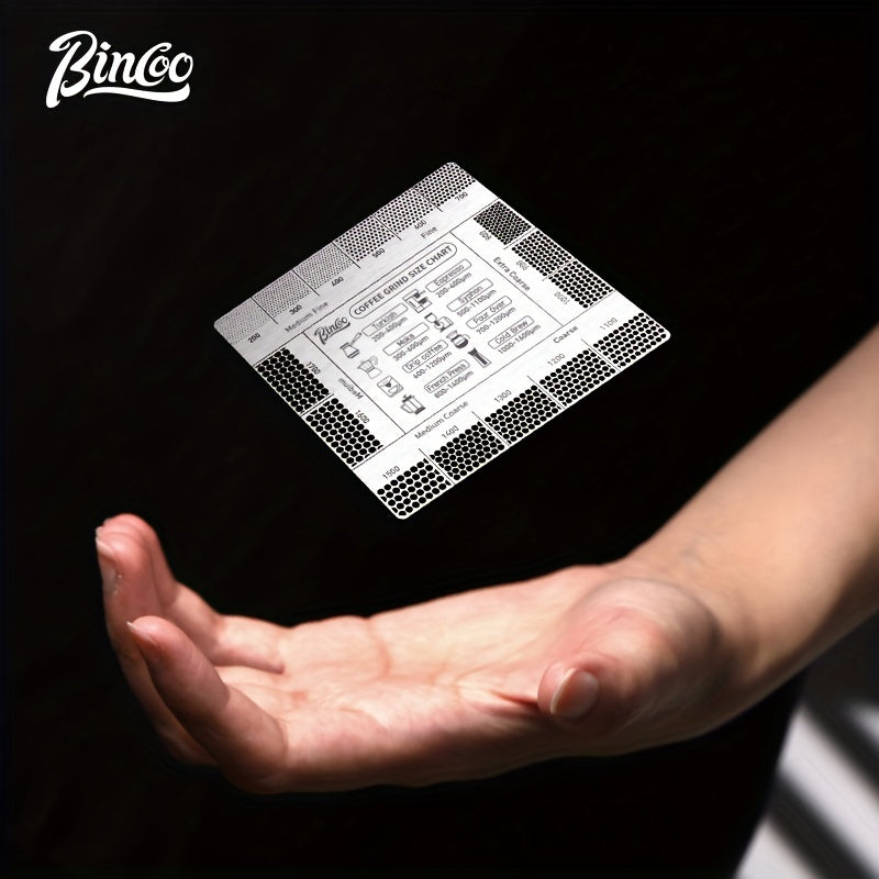 Tarjeta de referencia de la báscula para molinillos de café para comparación del grosor del polvo de café