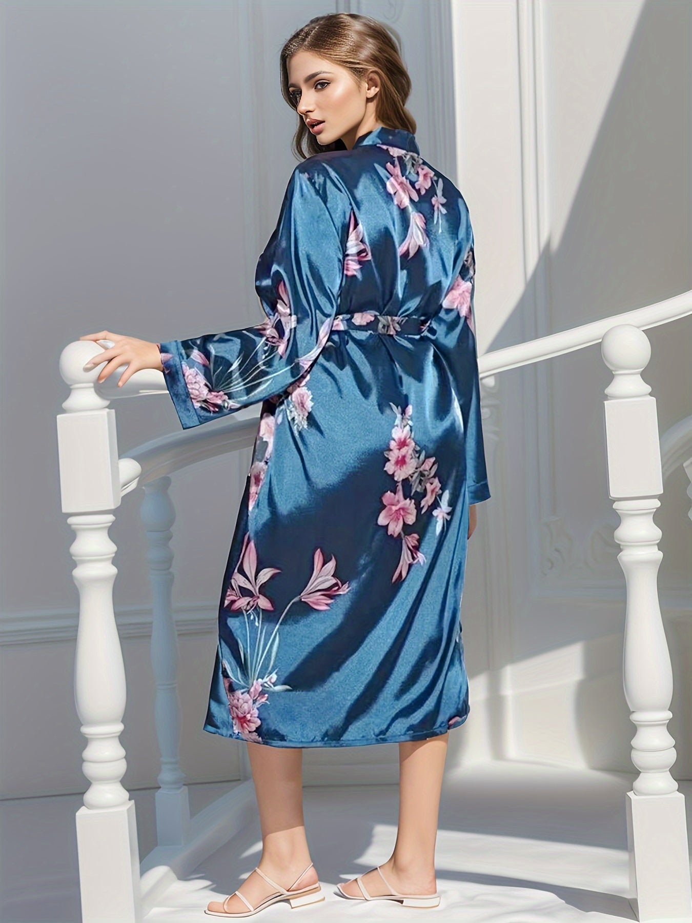 Kuz va qish uchun gullar naqshidagi ayollar uchun plussiz elegant dam olish robe