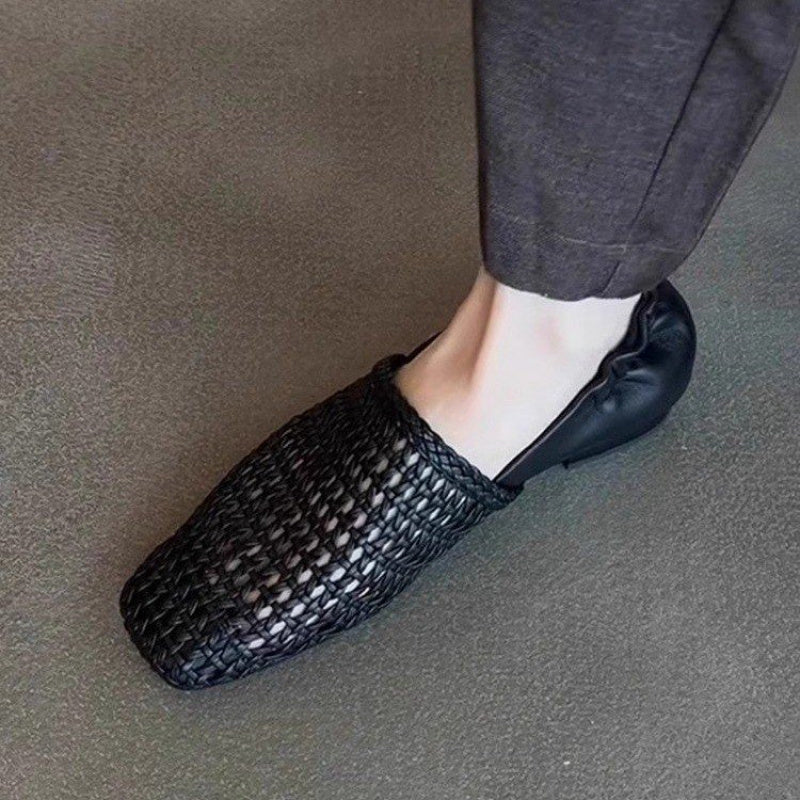 Ayollar uchun to'qilgan oson kiyiladigan mokasinalar mikrotoʻqimachilik nafas oladigan, sirpanmaydigan yozgi poyabzal