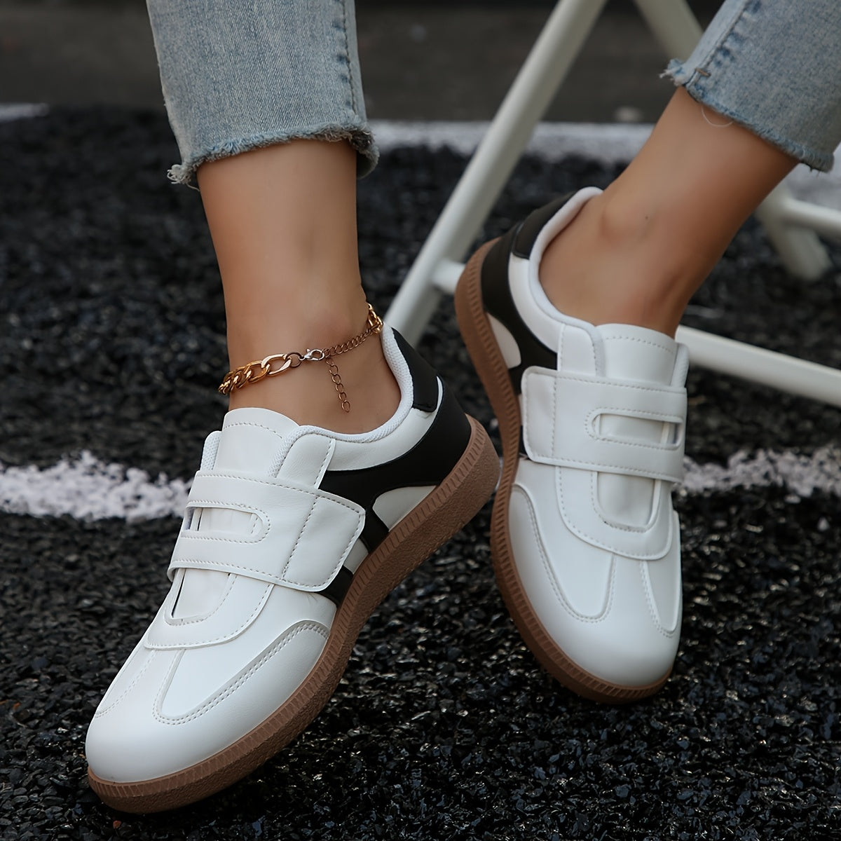 Women Casual Sports Shoes Flat Breathable Sneakers Black White
