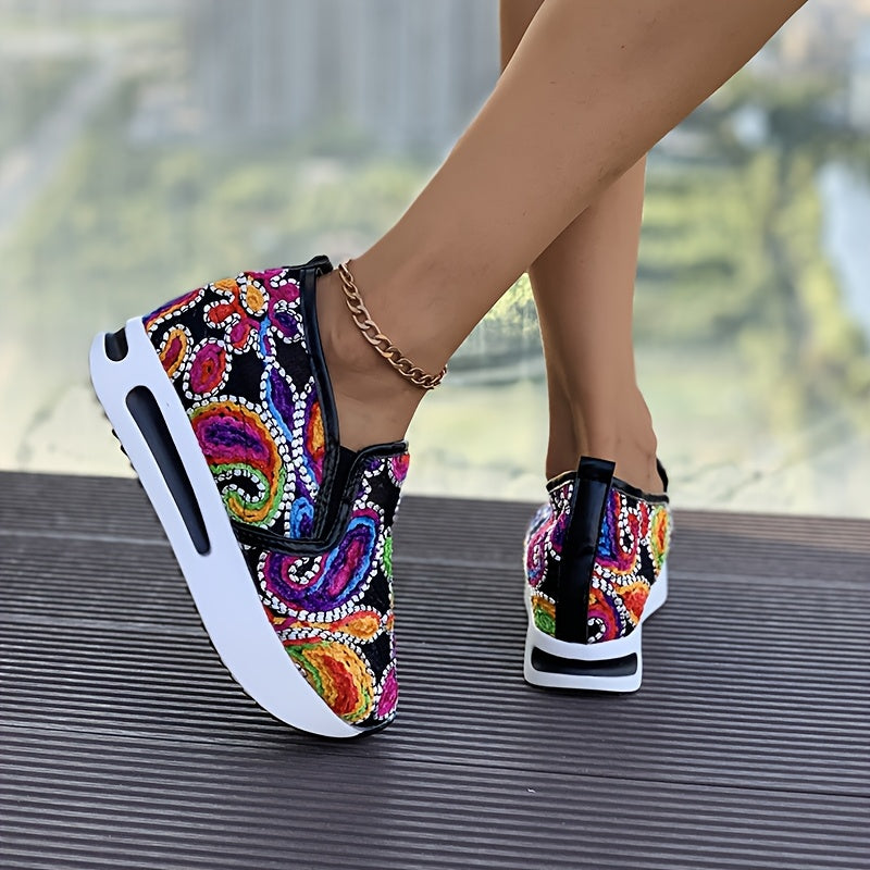 Zapatos casual ligeros y cómodos con aumento de altura interior bordado para mujer