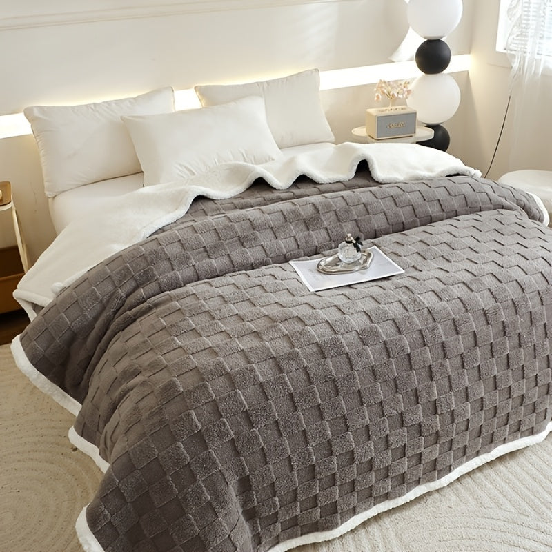 Grey Plaid Polyester Comforter All-Season Bed Blanket for Bed Sofa Office