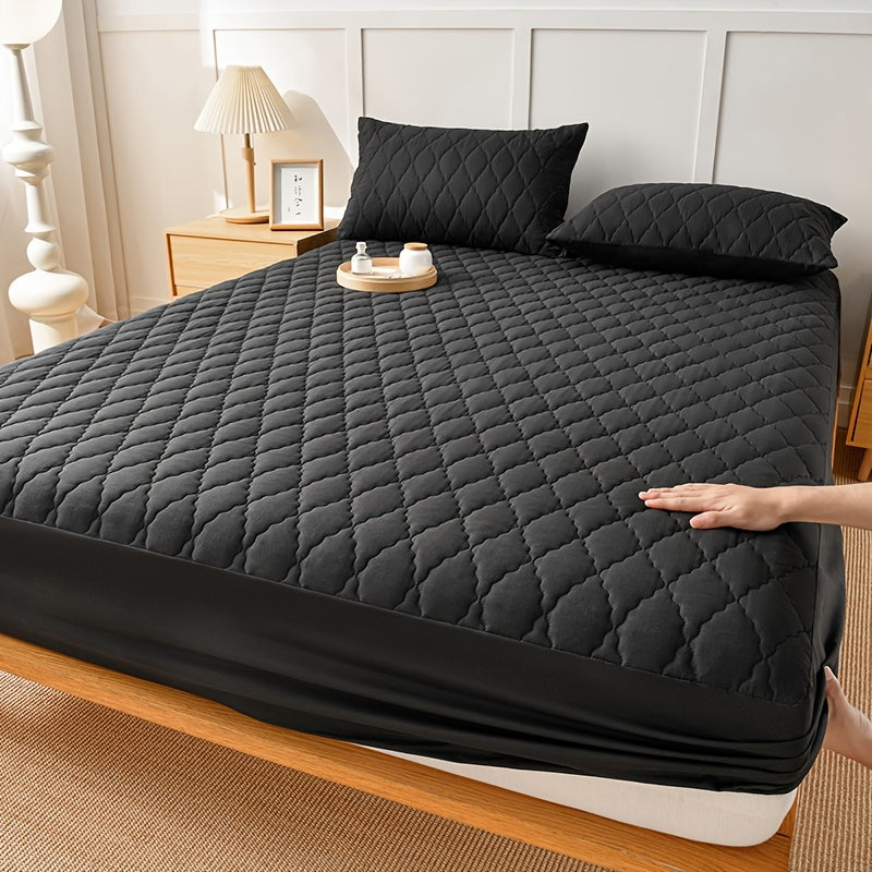 Waterproof Quilted Mattress Protector Single Double Hypoallergenic Polyester Easy to Clean