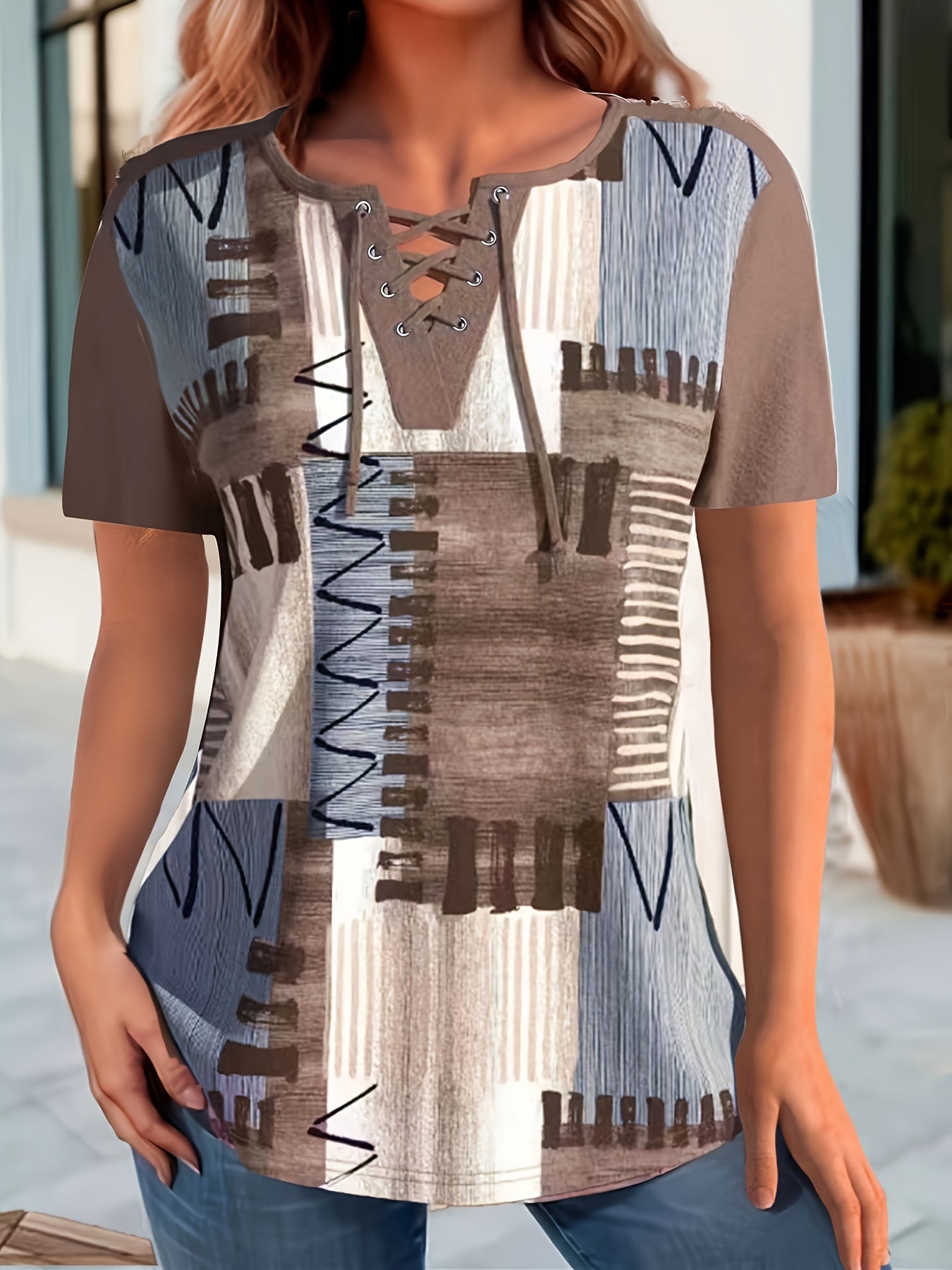 Women's Casual Geometric Print T-Shirt with V-Neck and Lace-Up Detail