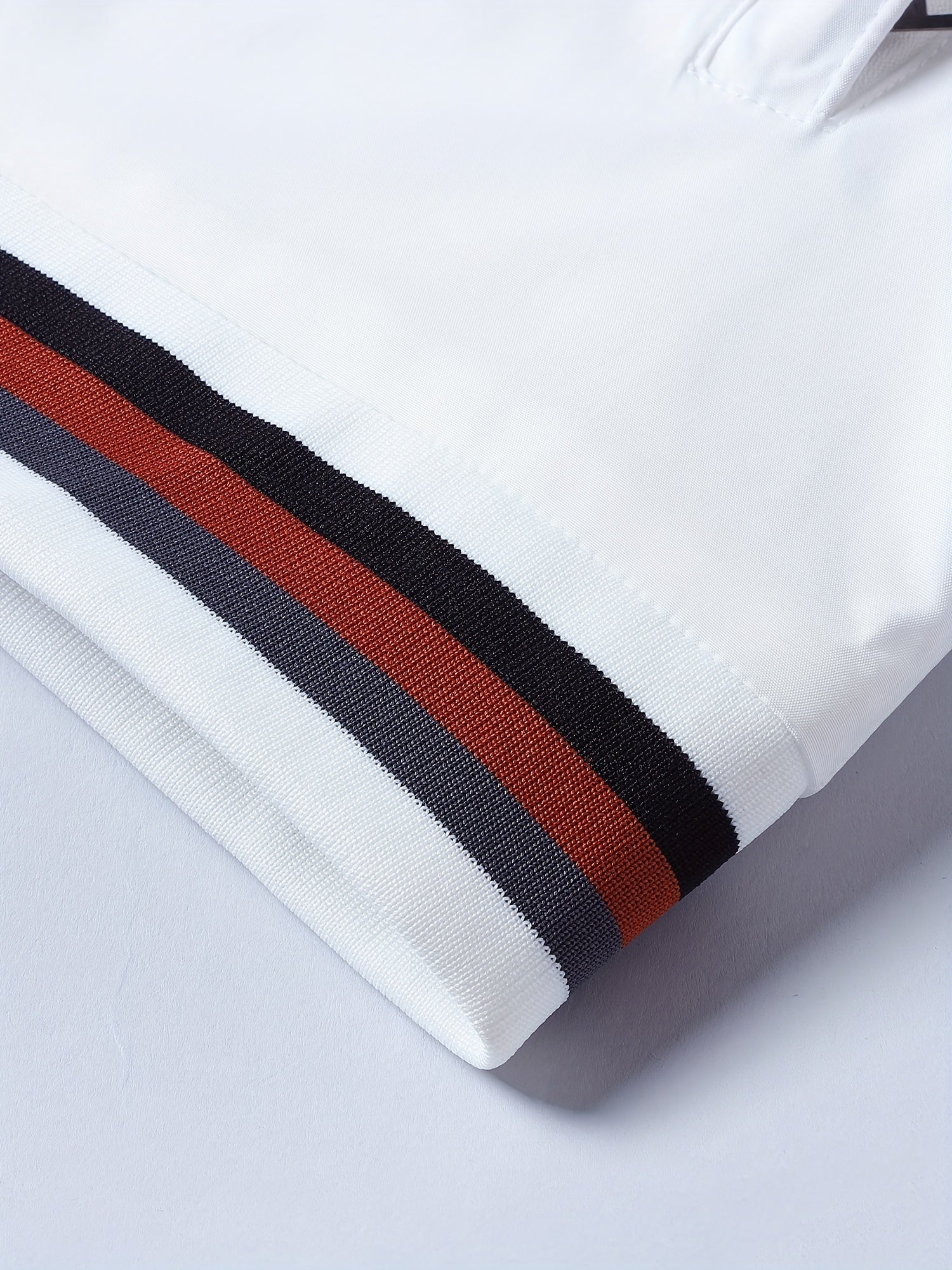 Мужская ветровка-бомбер из полиэстера с молнией и стойкой воротником для весны и осени