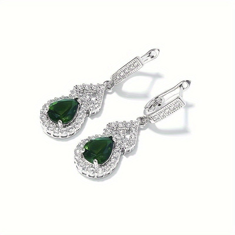 Ayollar uchun zamonaviy 5-qismli sintetik zirkon taqinchoq to'plami - gippoallergen mis marjon, uzuk, bilaguzuk, platin qoplamali pendant zanjiri. To'ylar, banketlar va 14-fevral sovg'asi uchun mukammal. Abadiy dizayn.