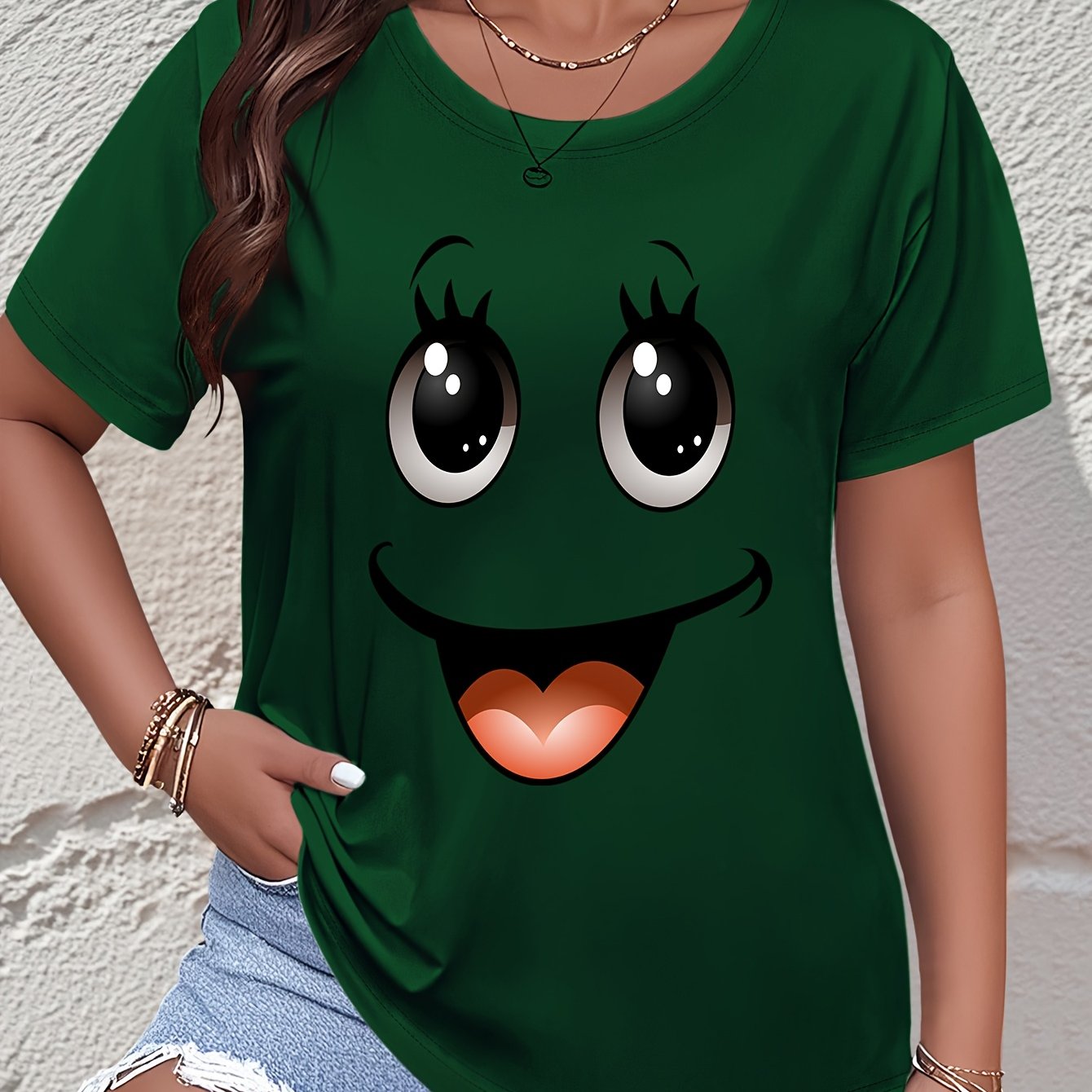 Plus Size Women's Smiling Face Graphic Casual Sports T-Shirt Breathable Stretchy Top