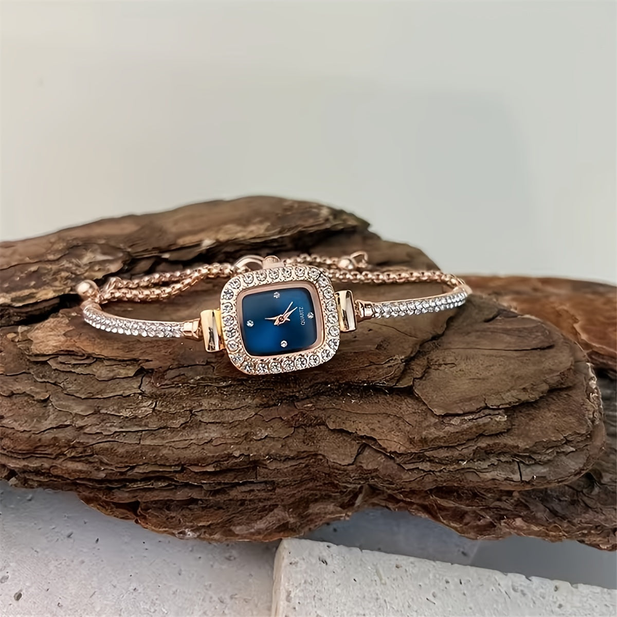 Women's Rhinestone Quartz Watch Square Dial Shiny Bracelet Wristband