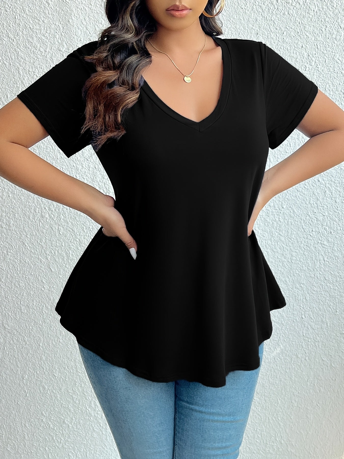 Plus Size Black V-Neck T-Shirt for Women Polyester Elastane Summer Casual