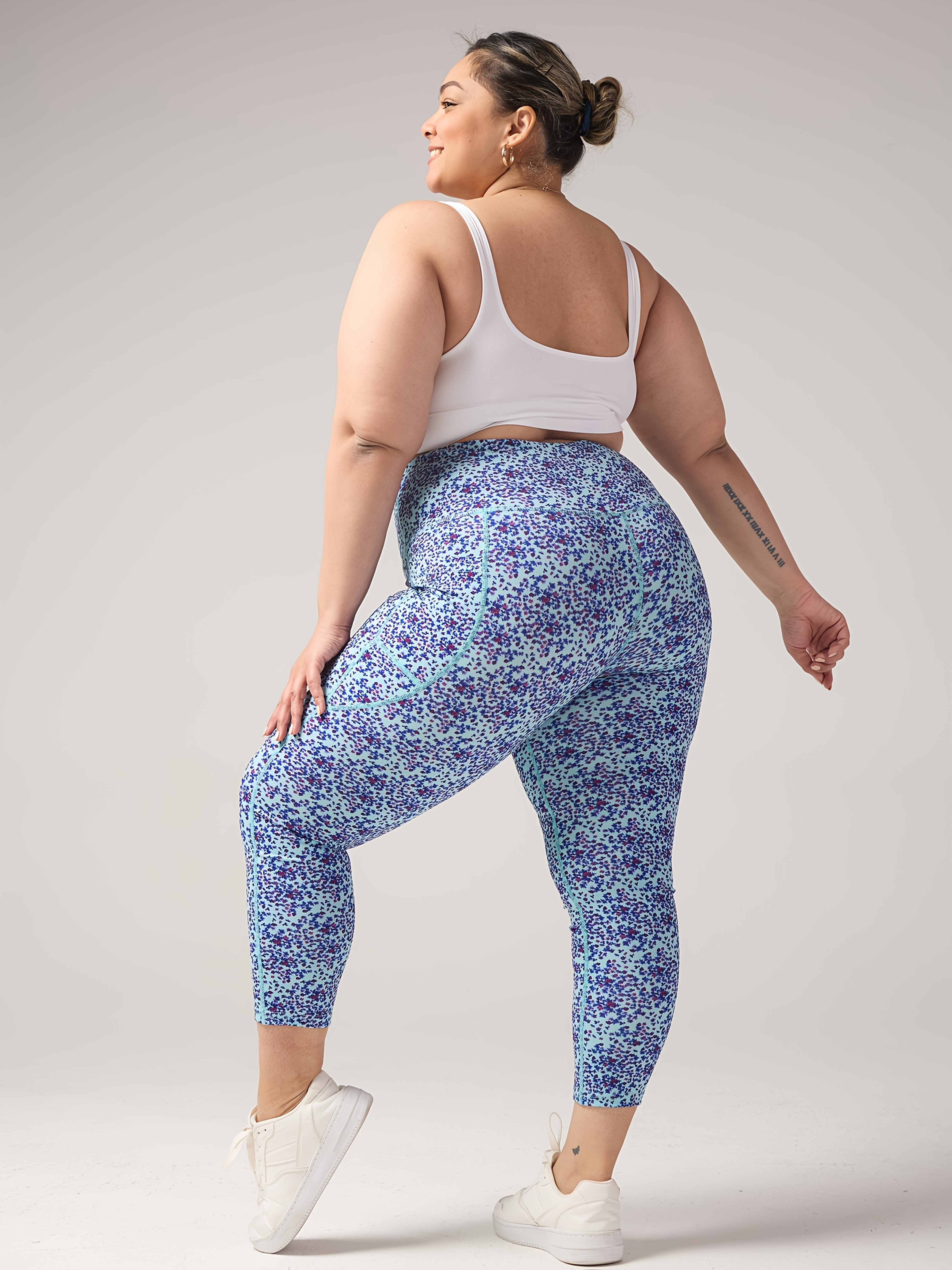 Plus-Size Floral Cropped Pants for Women High-Waisted Tummy Control