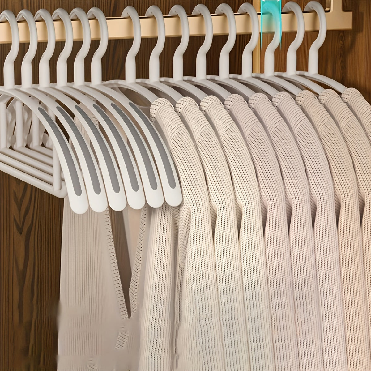 24-Pack White Plastic Clothes Hangers Non-Slip Wide Shoulder Space-Saving Heavy-Duty