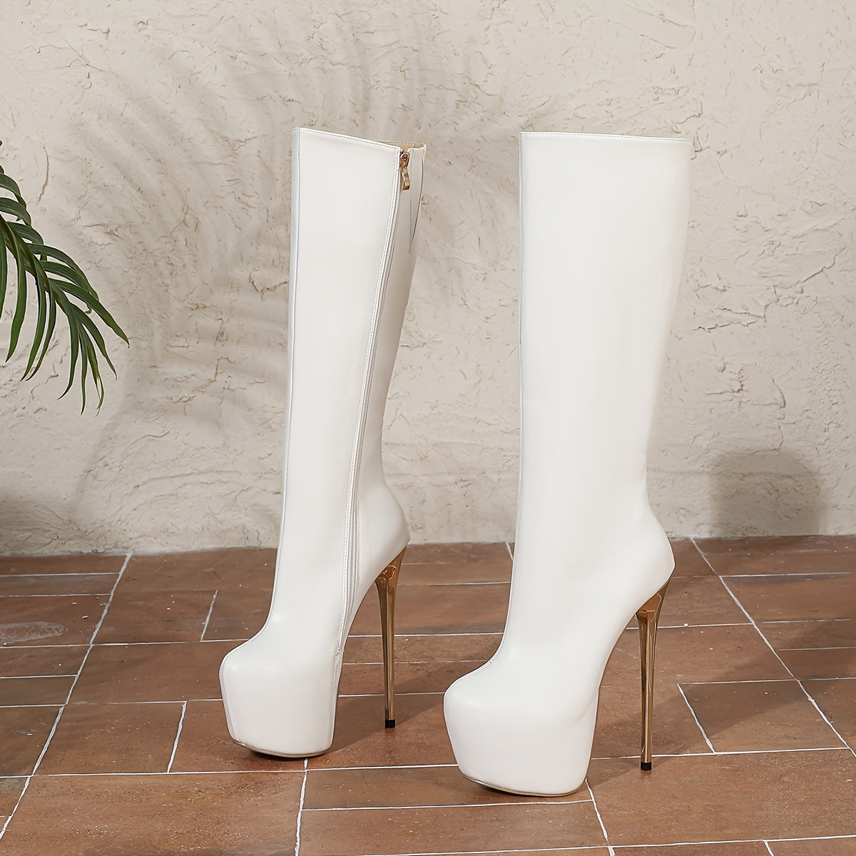 Ayollar uchun oq bo‘yi yuqori botlar, 17 sm stiletto poyabzal va zippersiz