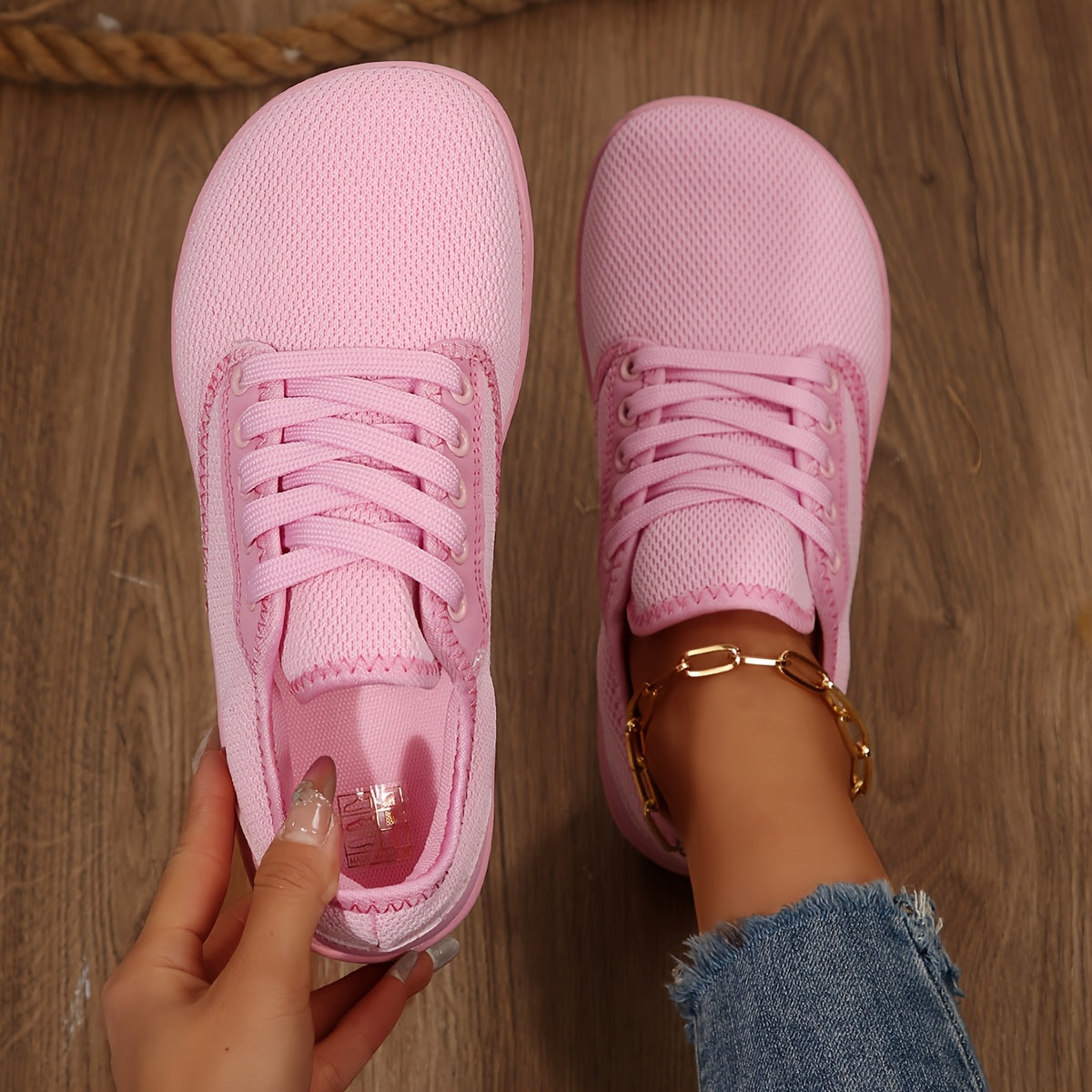 Ladies Wide-Head Casual Mesh Walking Shoes Non-Slip Rubber Sole