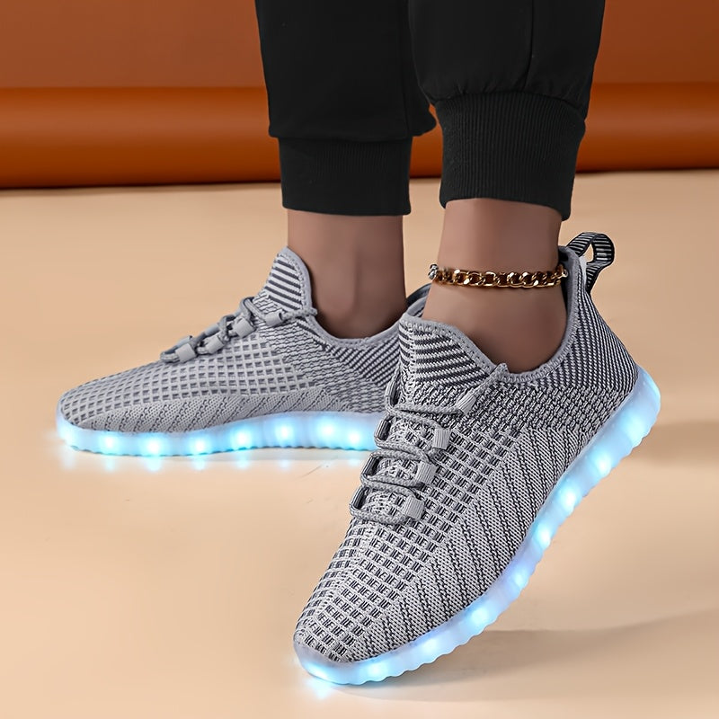 Ayollar uchun kundalik LED yoritgichli sport poyabzali USB qayta zaryadlanadigan qorqinchli yoritgichli sport poyabzali