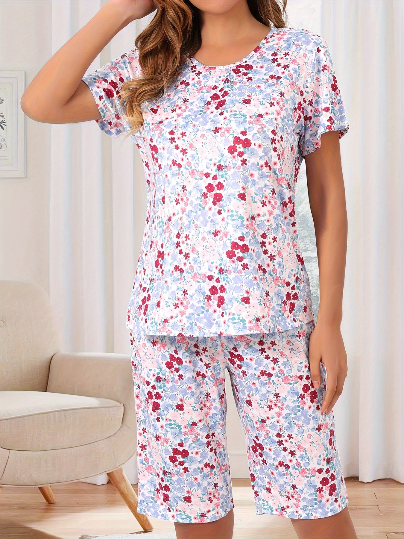 Women's Floral Print 2-Piece Pajama Set with Crew Neck Top and Shorts for Summer