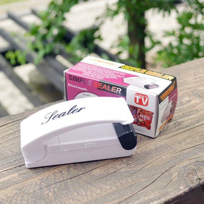 Portativ Mini Batareya bilan ishlaydigan Qadoqlash Sealer, Oziq-ovqat Paketining Yangi Holatini Saqlash uchun. Oshxona, Pikniklar, Yashash uchun Ideal. Qo‘l bilan ishlash uchun chidamli plastmassa Seal bilan.