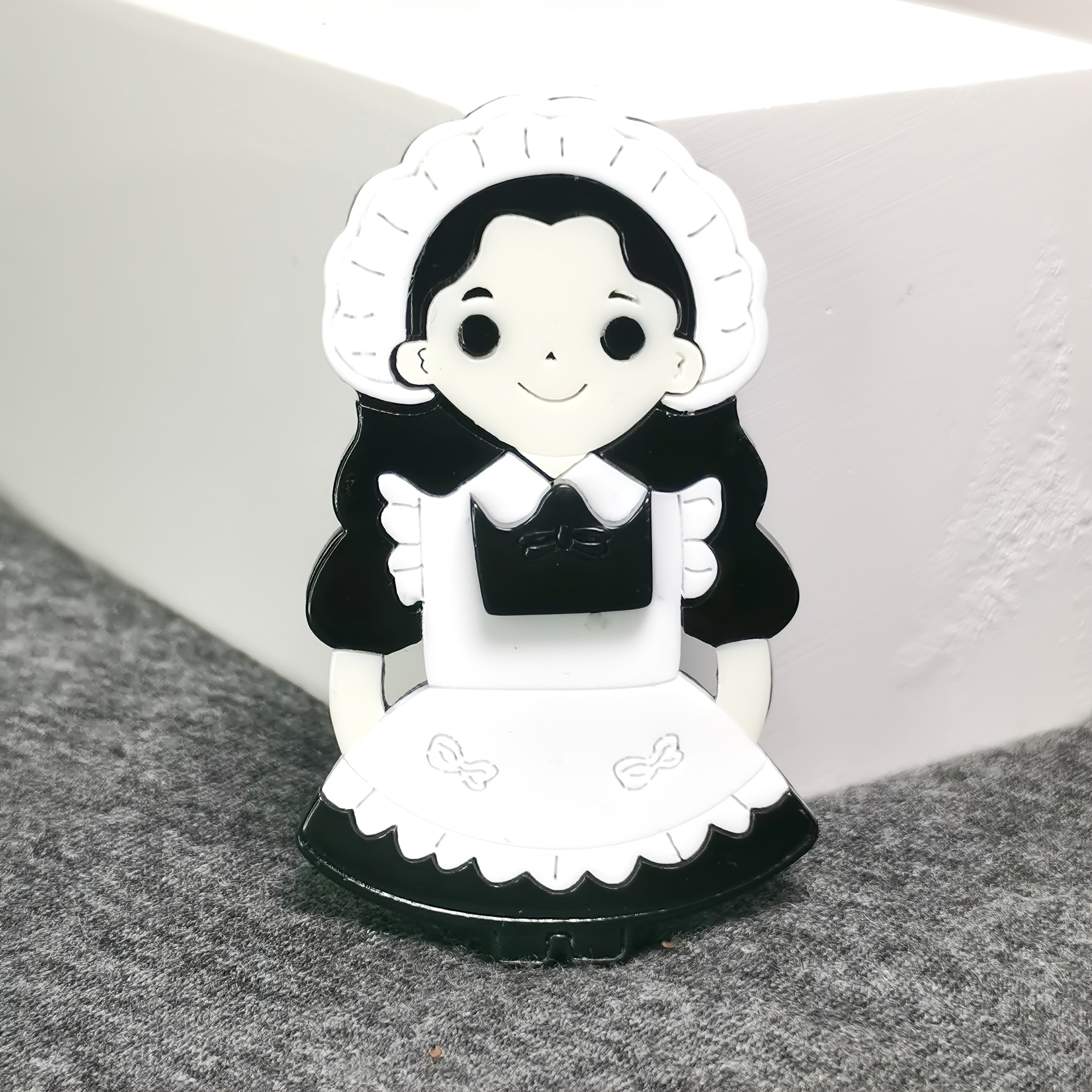 Vaqt o‘tkazmaydigan akril brosh pin - Ayollar uchun zamonaviy aksessuar