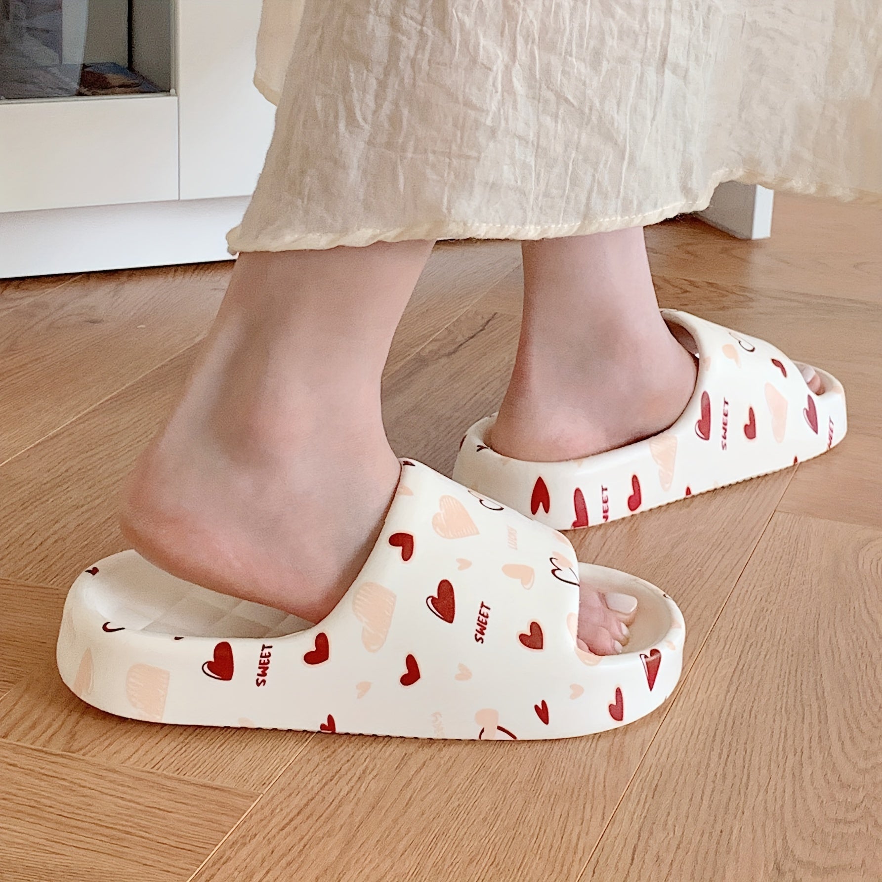 Women Summer Heart Slides Soft EVA Open Toe Non-Slip Sandals