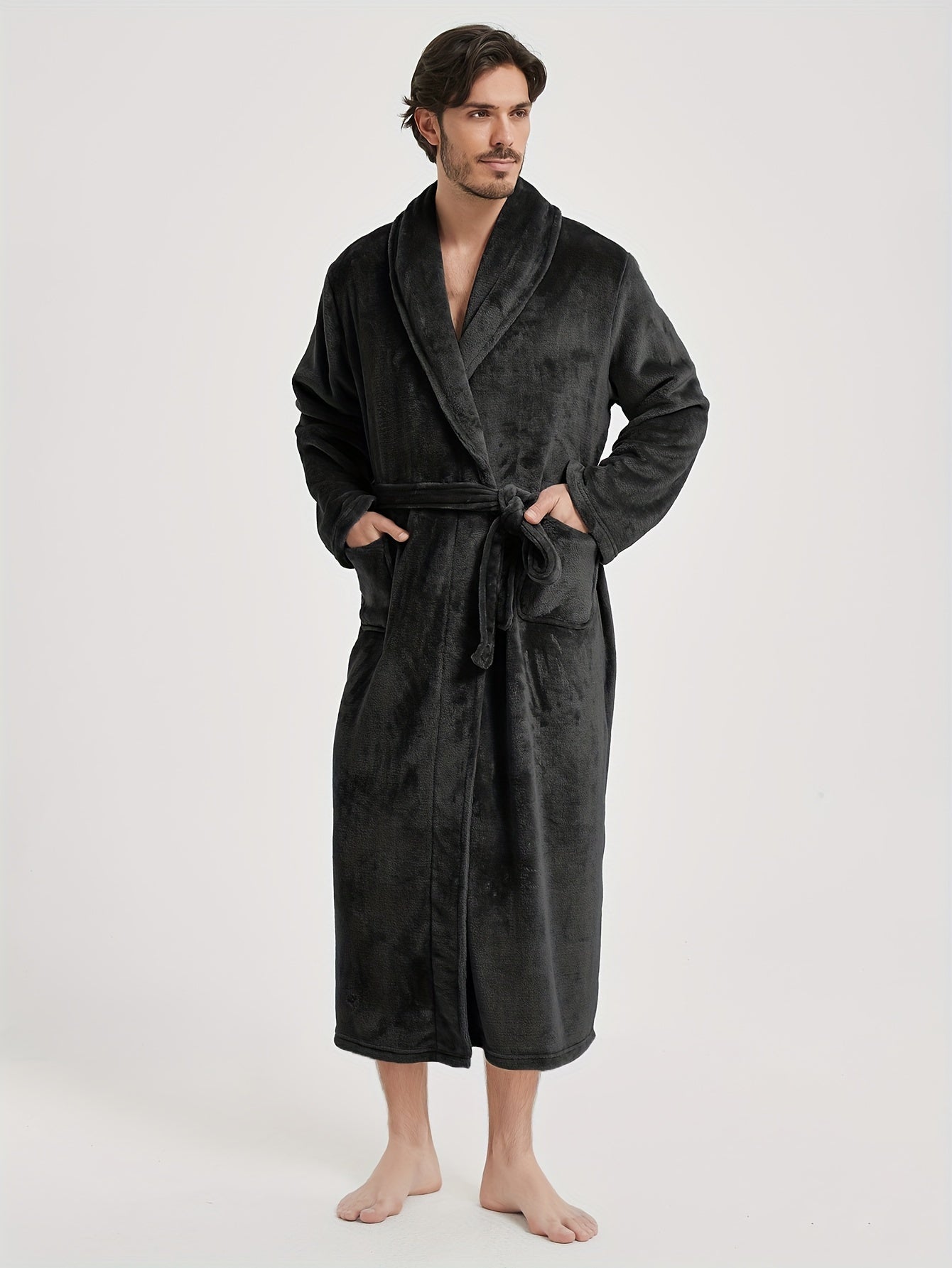 Bata de pareja de felpa de franela de manga larga de color sólido con bolsillos y cinturón para todas las estaciones