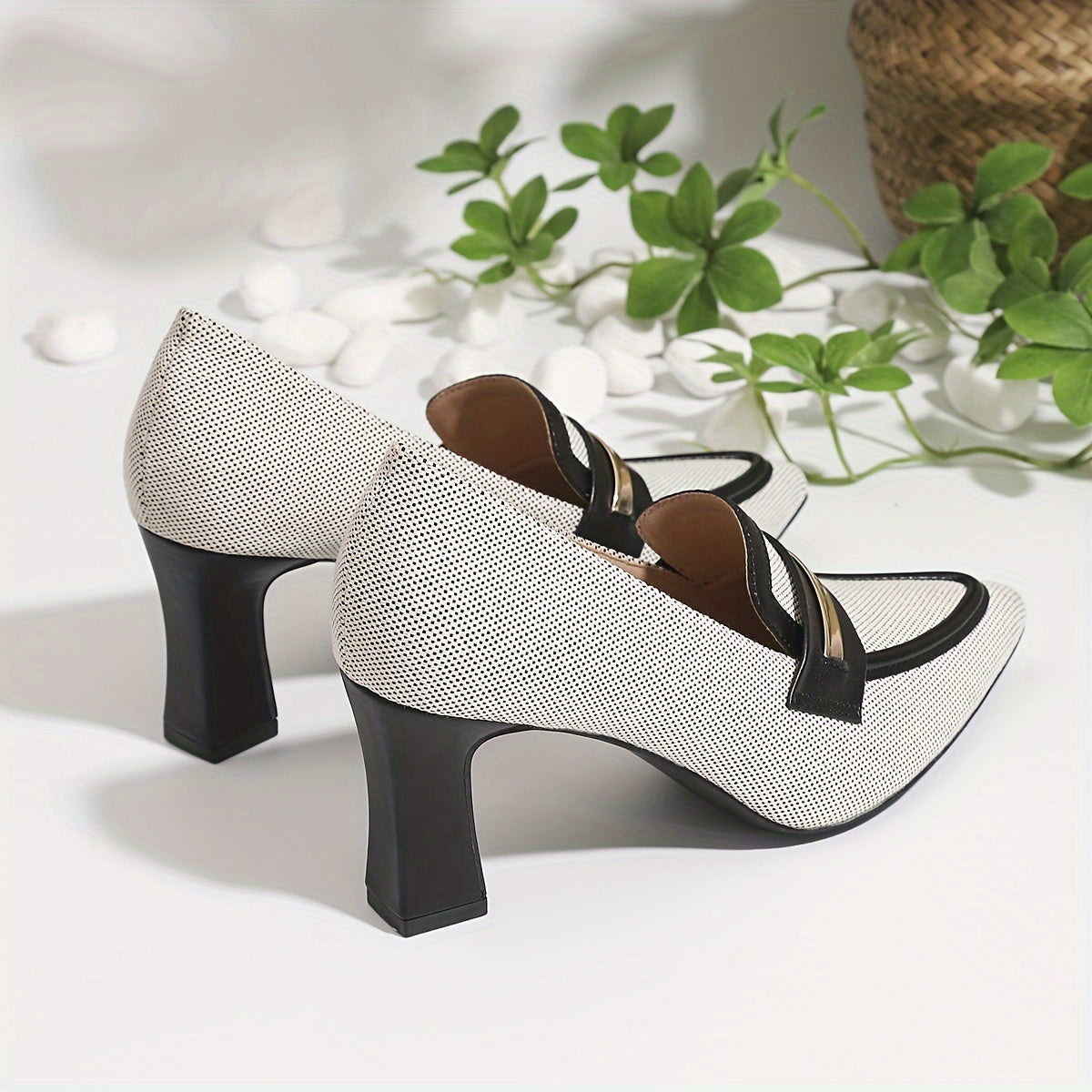 Women's Two-Tone Pointed Toe Mary Jane High Heels Black White Chunky Heel