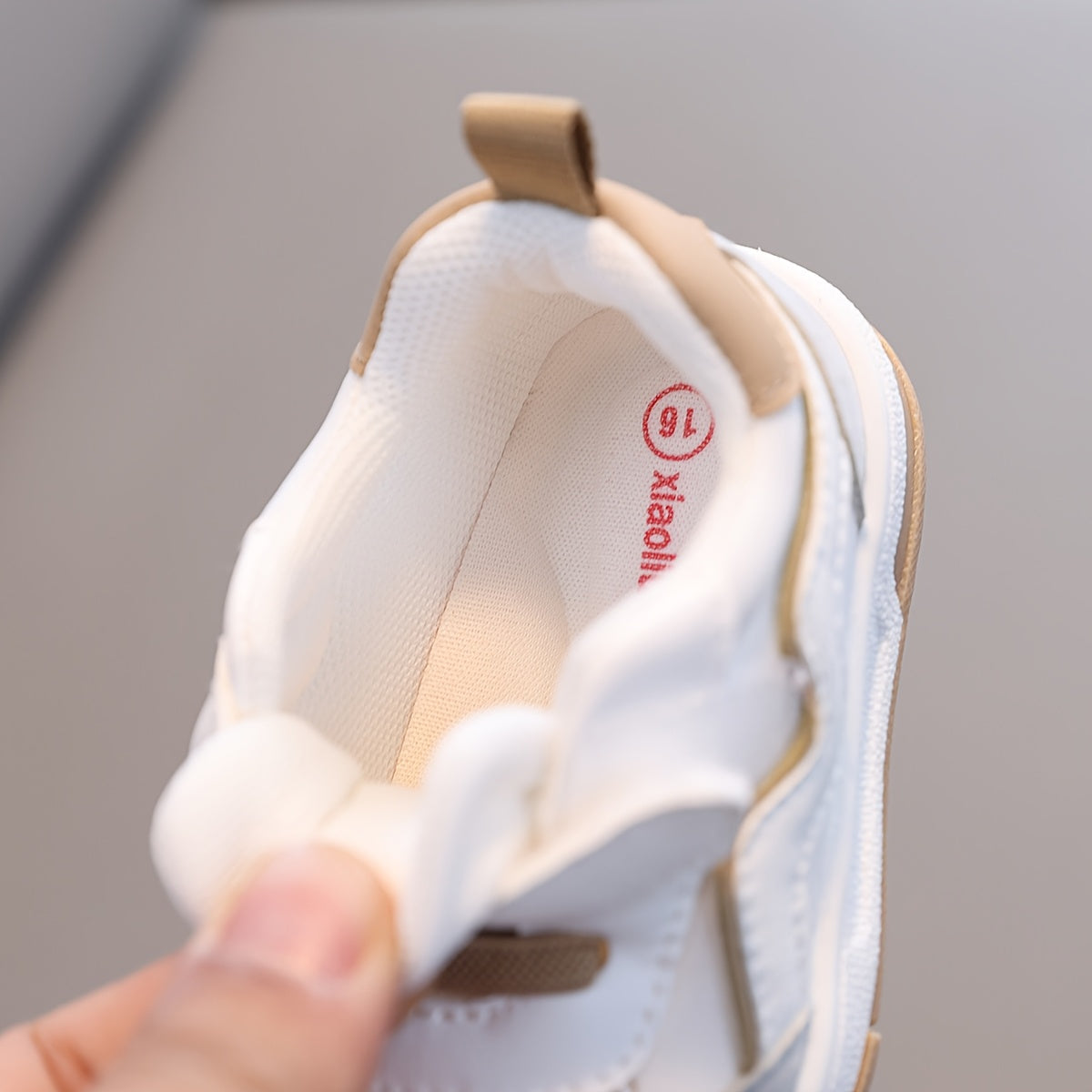 Children's Spring and Autumn Breathable Anti-slip Baby Walking Shoes Low Top Toddler Sneakers