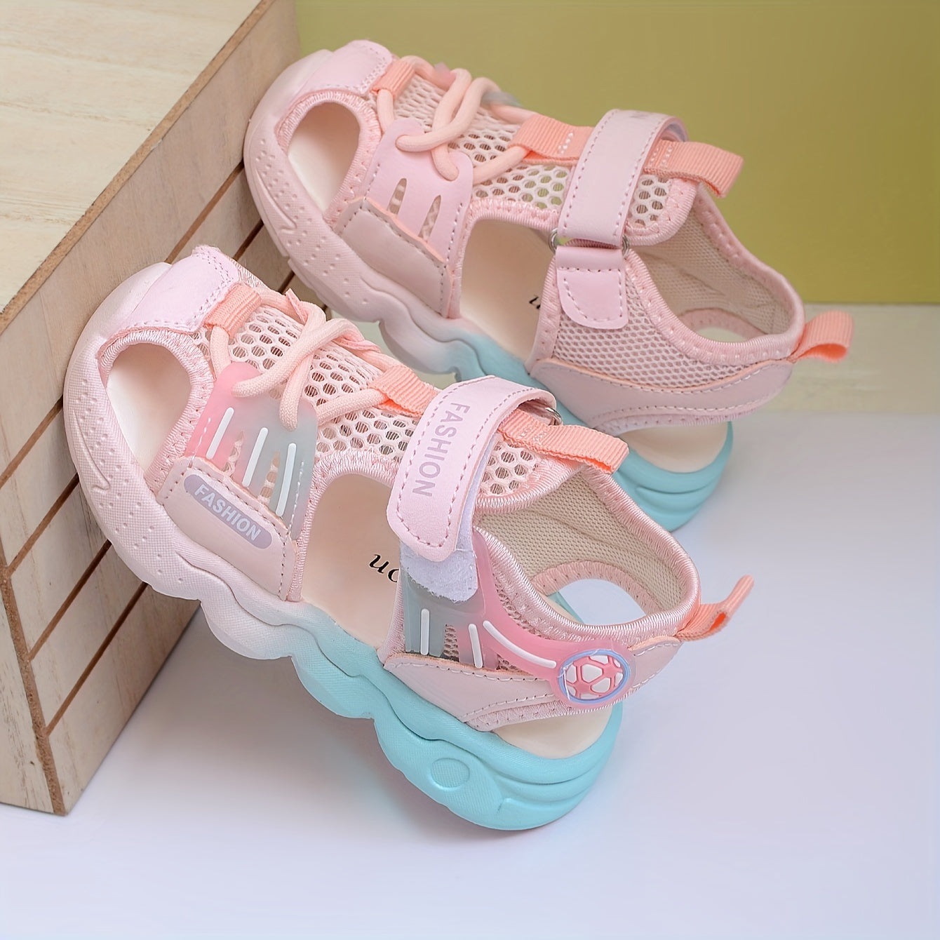 Kids Breathable Mesh Sandals with Secure Fastening for Summer