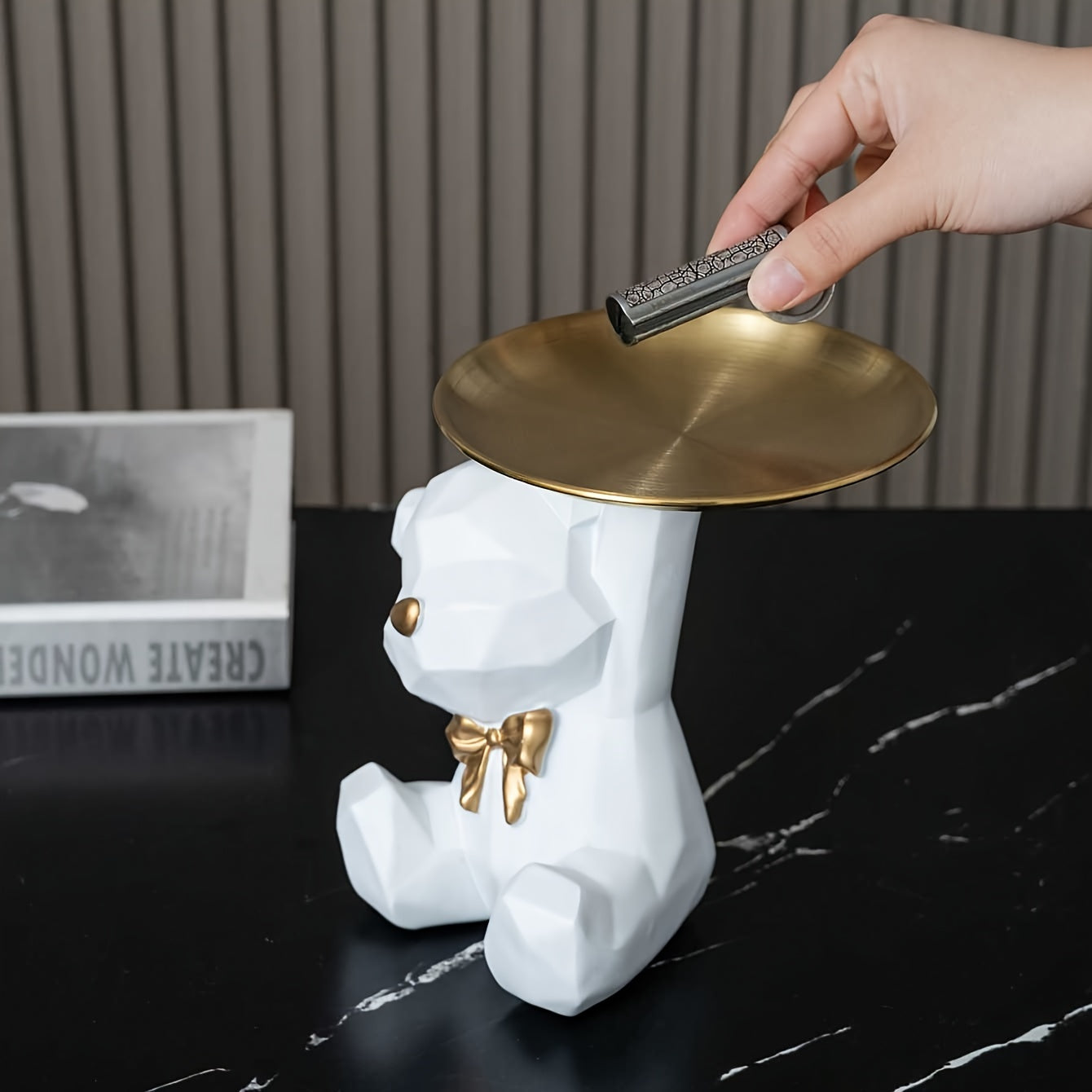 Resin Bear Statue with Tray Multifunctional Decor Key Holder Money Bank Gift