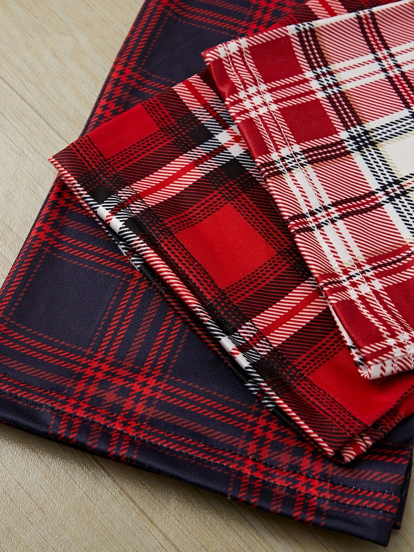 Kattalar uchun plaid uyqu pijama to'plamlari, old tomonda bog'ich va mikro elastiklik bilan