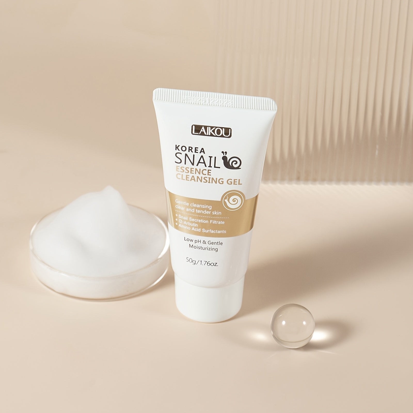 50g LAIKOU Qo'zichoq Essensiyasi Arbutin bilan barcha teri turlari uchun tozalovchi yuz tozalagichi. Yumshoq namlantiruvchi tozalash, formaldegiddan xoli.