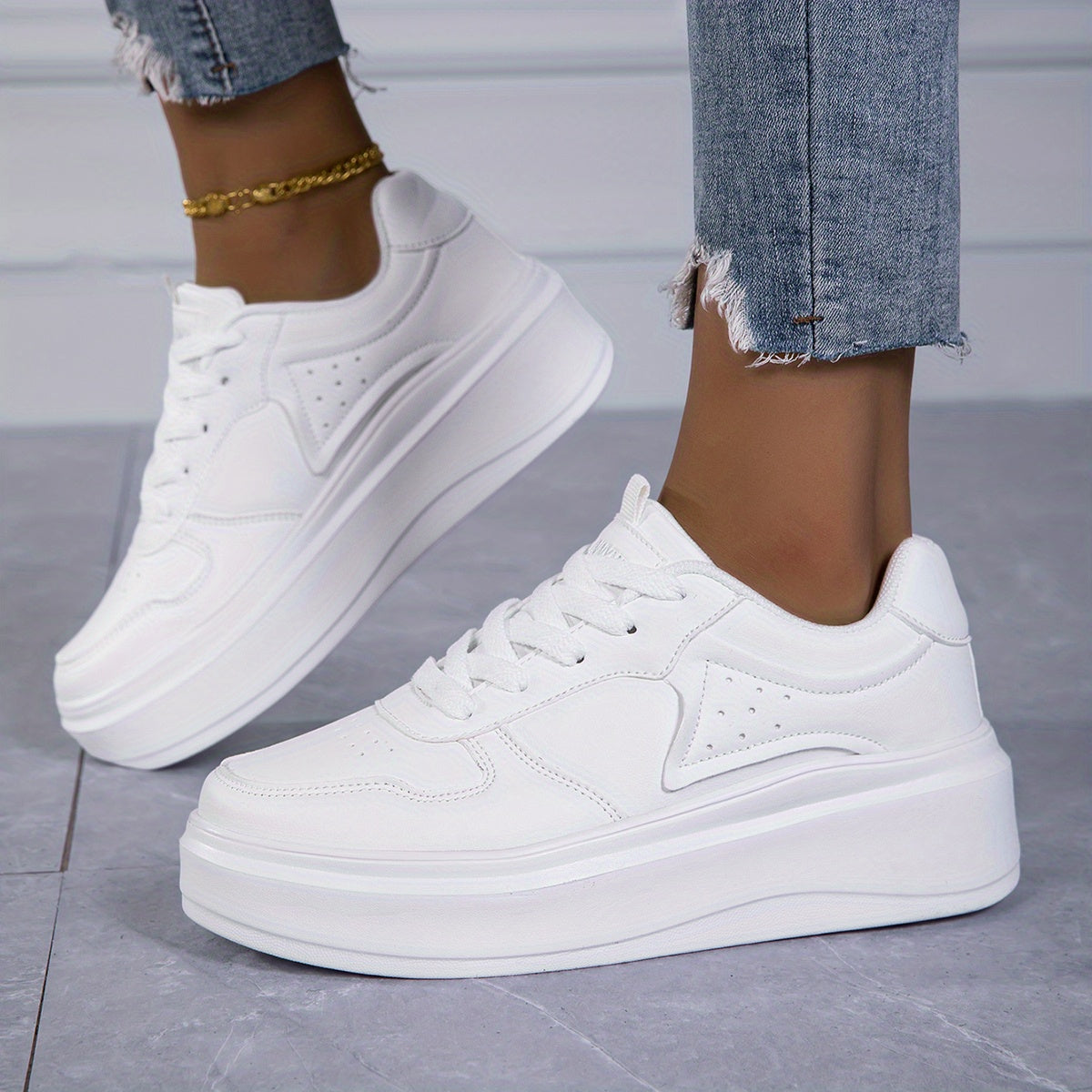 Women's White Sneakers Cushioned Platform Lace-Up Shoes All-Day Comfort