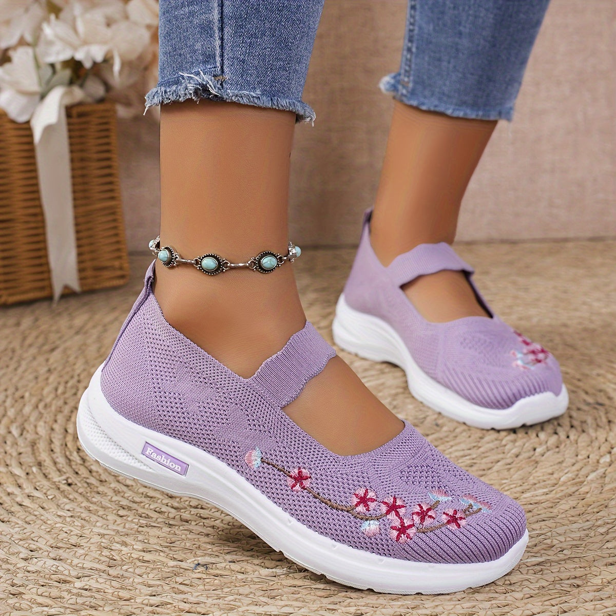 Women's Embroidered Casual Sports Shoes Breathable Lightweight Walking Sneakers