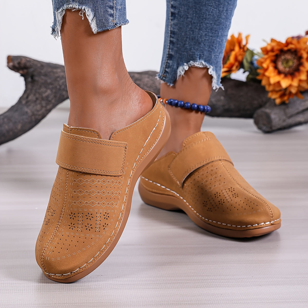 Women's Summer Casual Breathable Canvas Shoes with Floral Design and Metallic Buckle