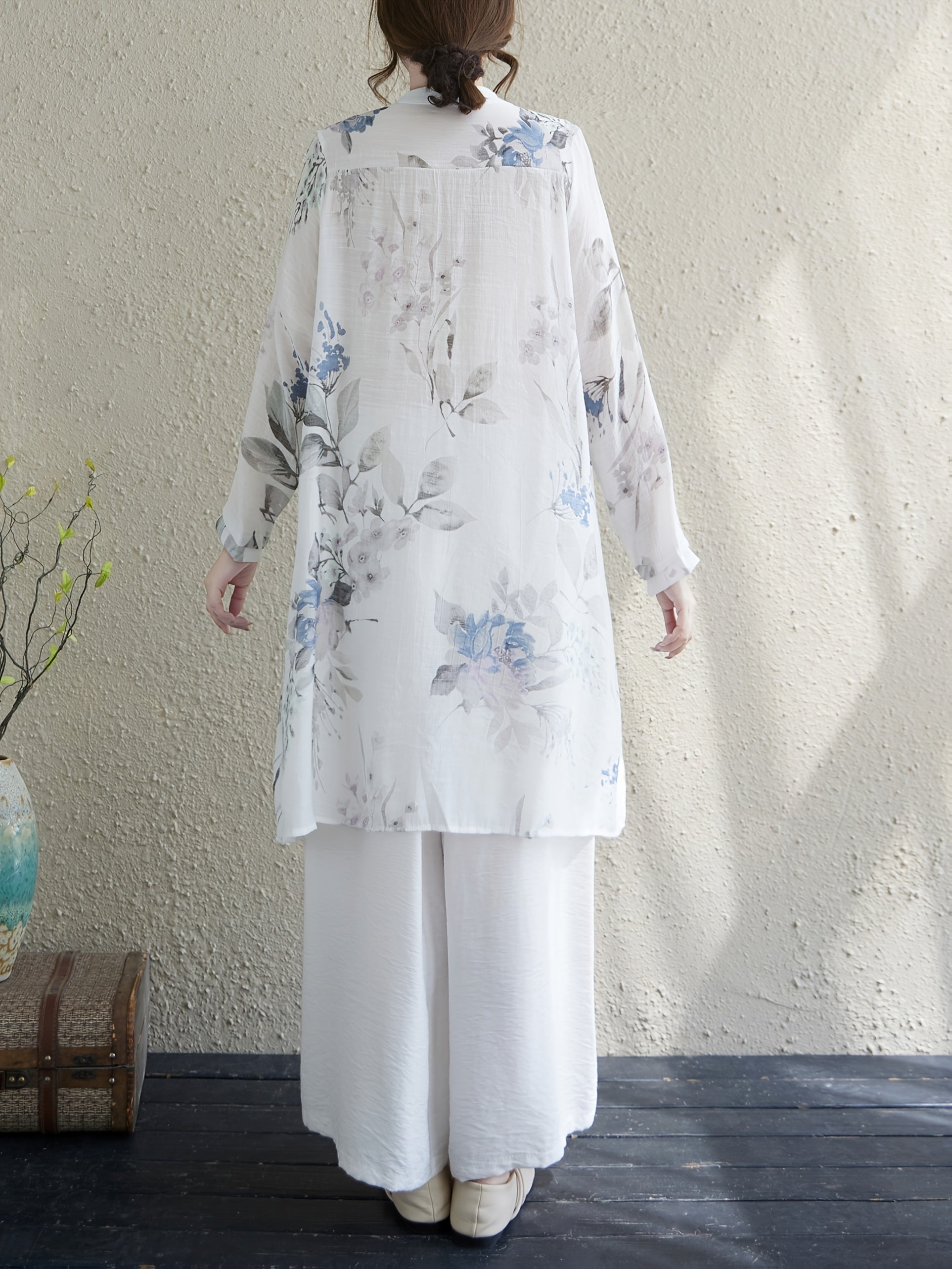 Plus Size Women's Floral Print Shirt Lightweight Sun-Protective Vacation Top