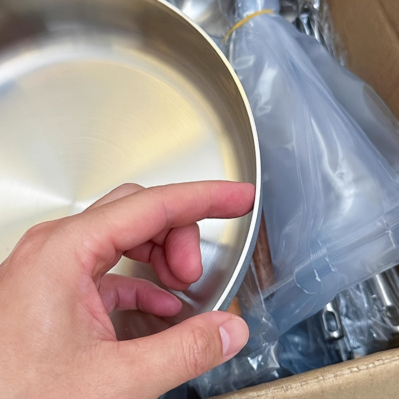 BAICHANG zanglamas po'latdan yasalgan yopishqoq qozon gaz va induksiya pechlari uchun mukammal oshxona anjomidir. U mustahkam, tozalash oson va ko'p maqsadli, tuxum va pancake tayyorlash uchun ideal. Iltimos, faqat qo'lda yuvish kerak.