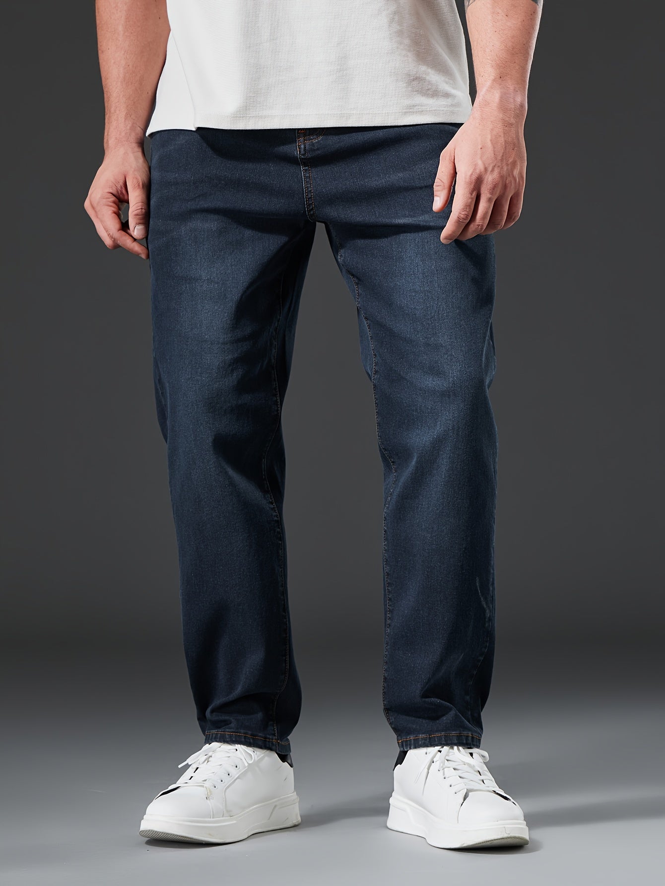 Men's Plus Size Skinny Straight Leg Jeans in Washed Denim for Fall Winter