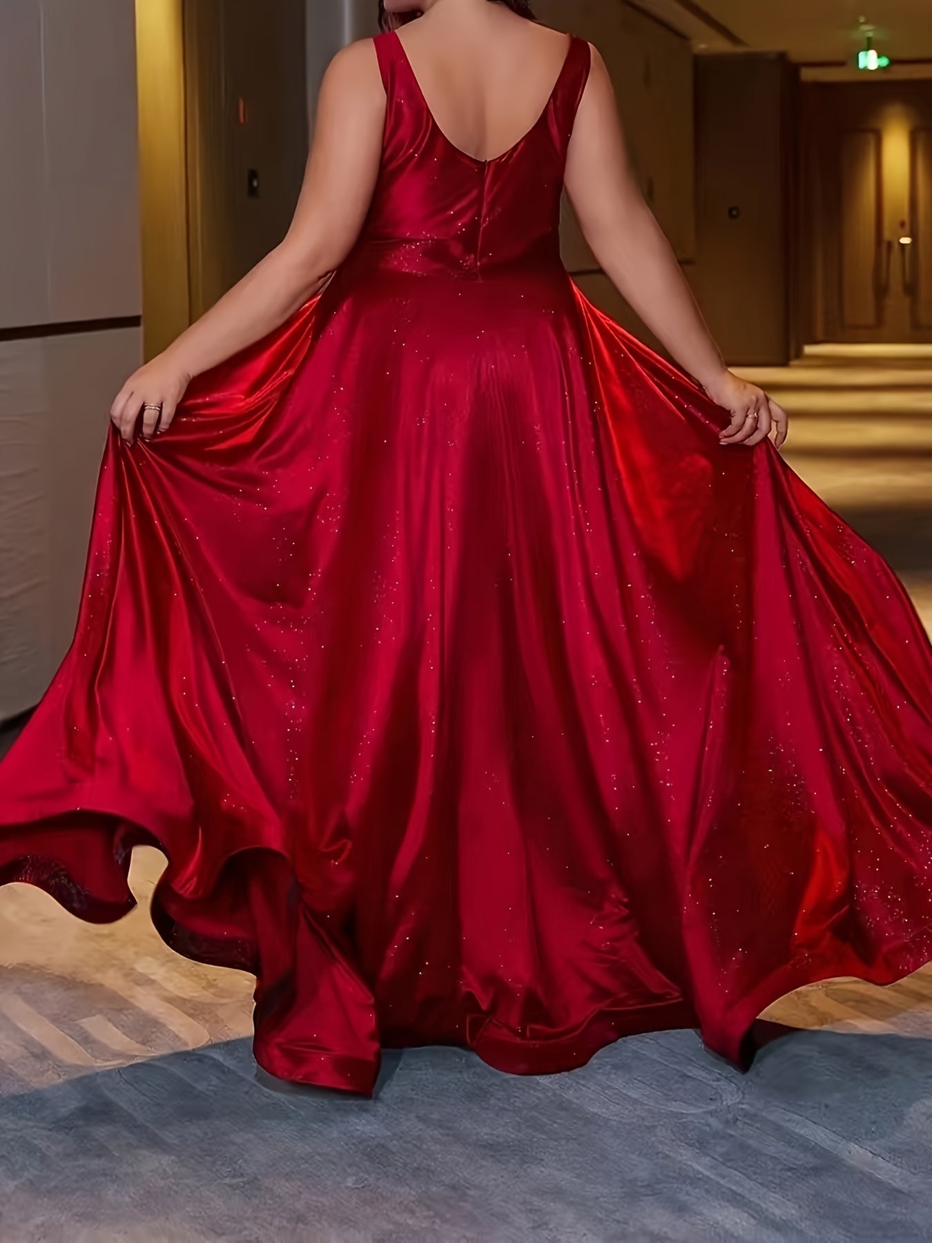 Women's Plus Size Sequin Evening Gown Floor-Length Backless V-Neck Dress