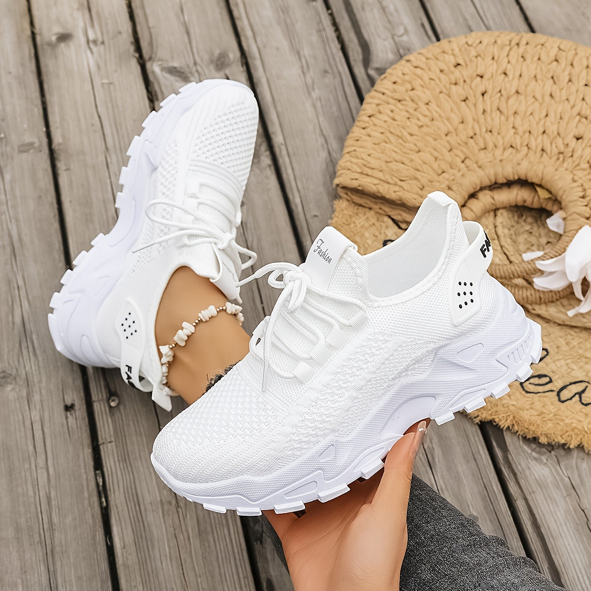 Women's Solid Color Lace-Up Sneakers Mesh Outdoor Running Shoes Large Size
