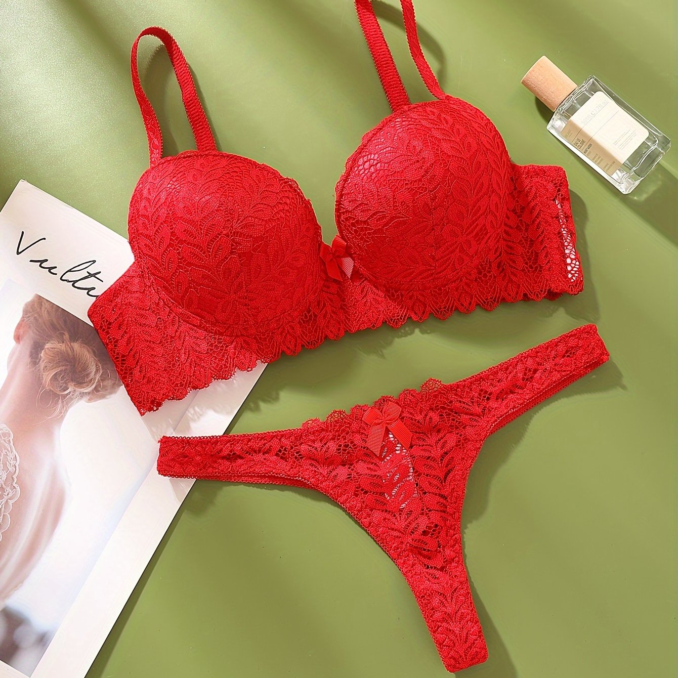 Women's Lace Bralette and Thong Set Polyamide Elastane Breathable Comfortable Medium Support