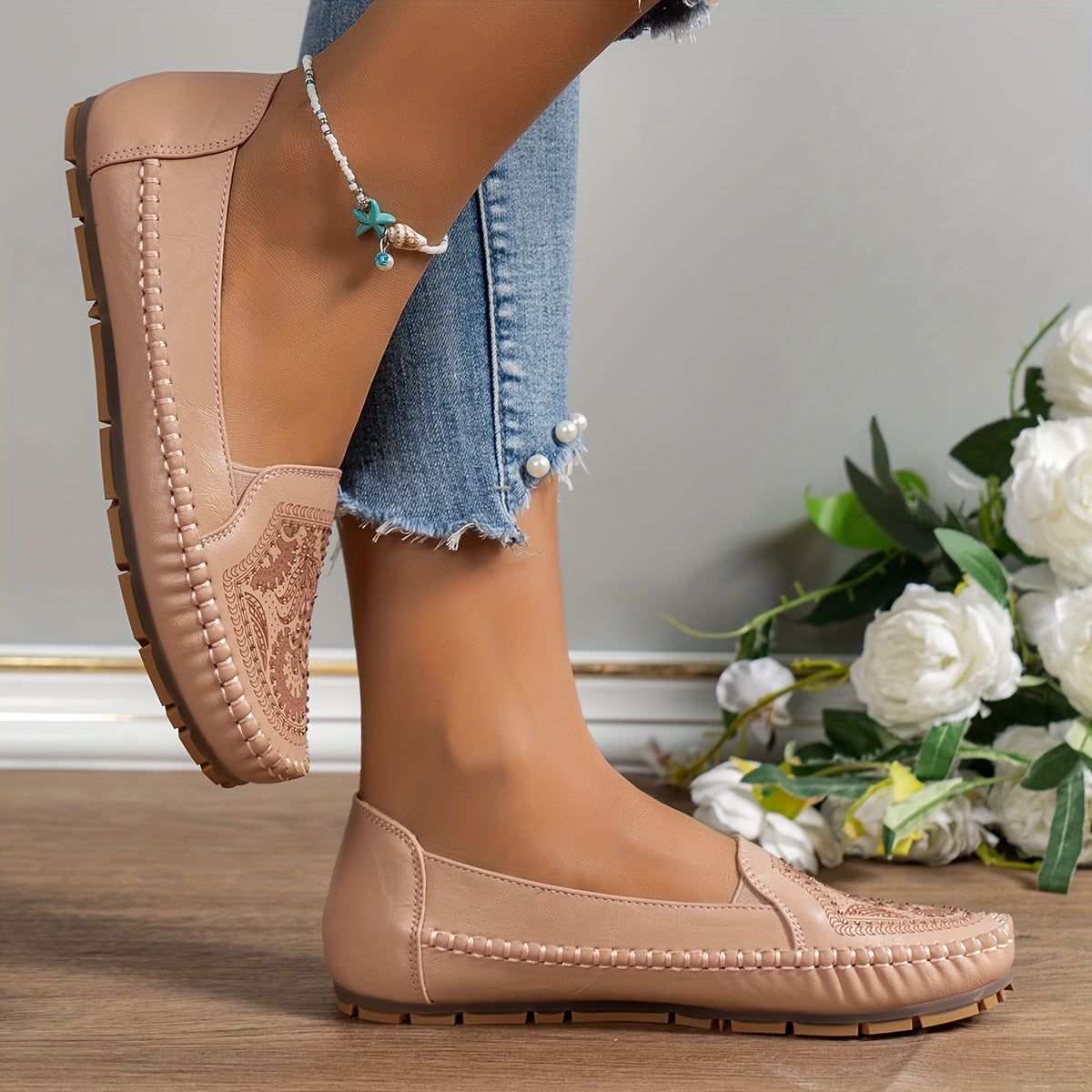 Plus-Size Women's Slip-On Flats Breathable PU Floral Rhinestones