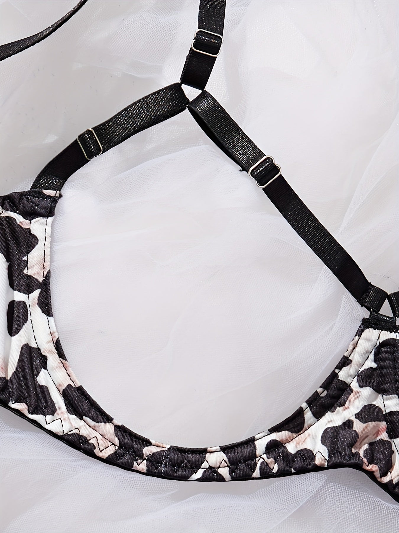 Women's Lace Seductive Lingerie Set with Adjustable Straps and Floral Design