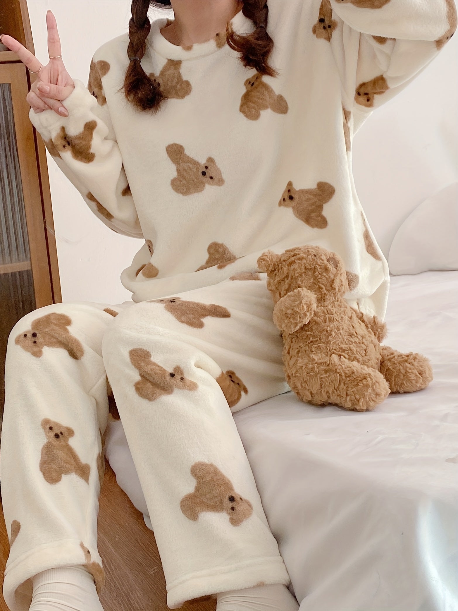Women’s Cozy Teddy Bear Print Pajama Set Long Sleeve Winter Knit Polyester